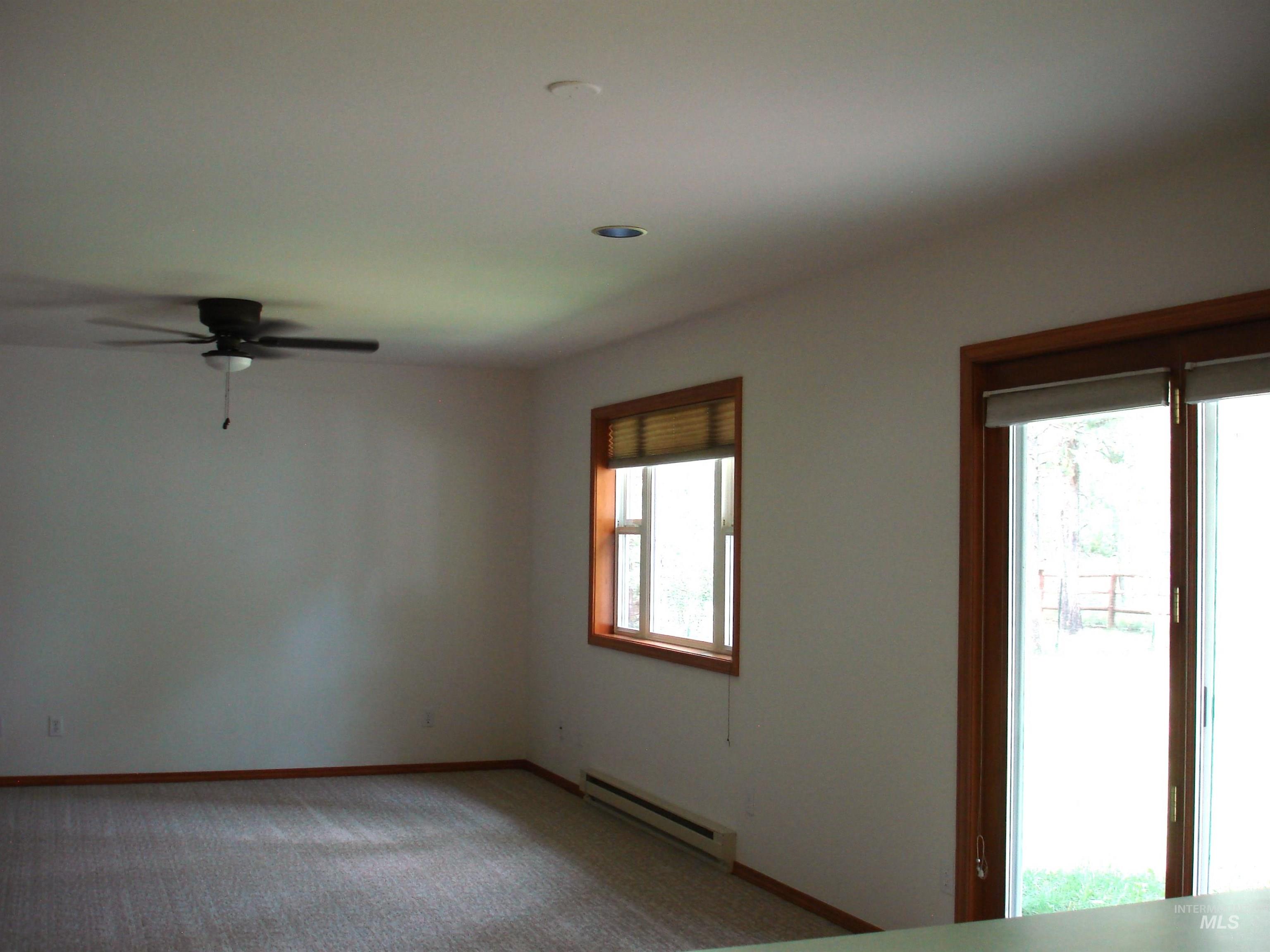 628 Syringa Drive Property Photo 15