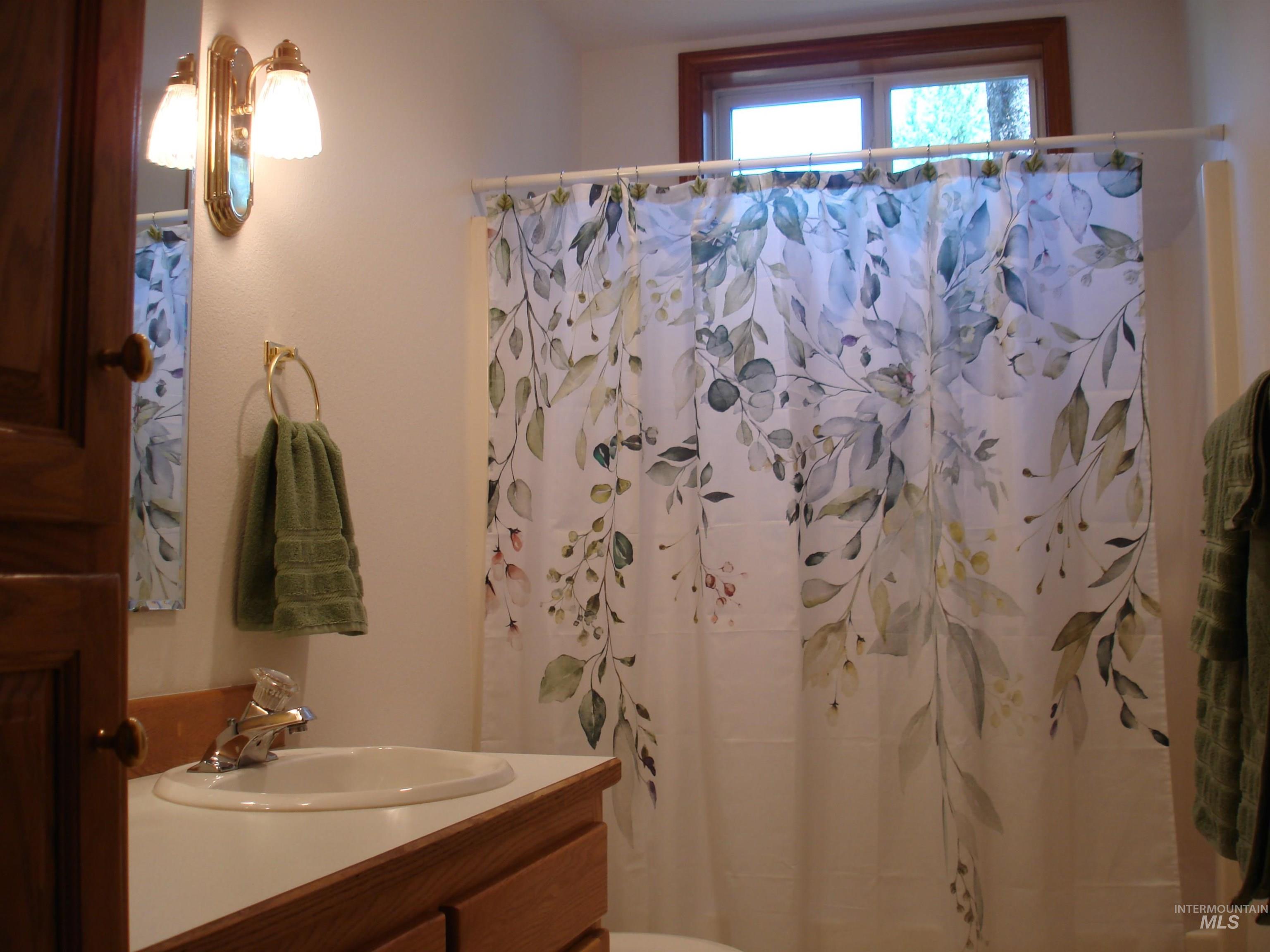 628 Syringa Drive Property Photo 24