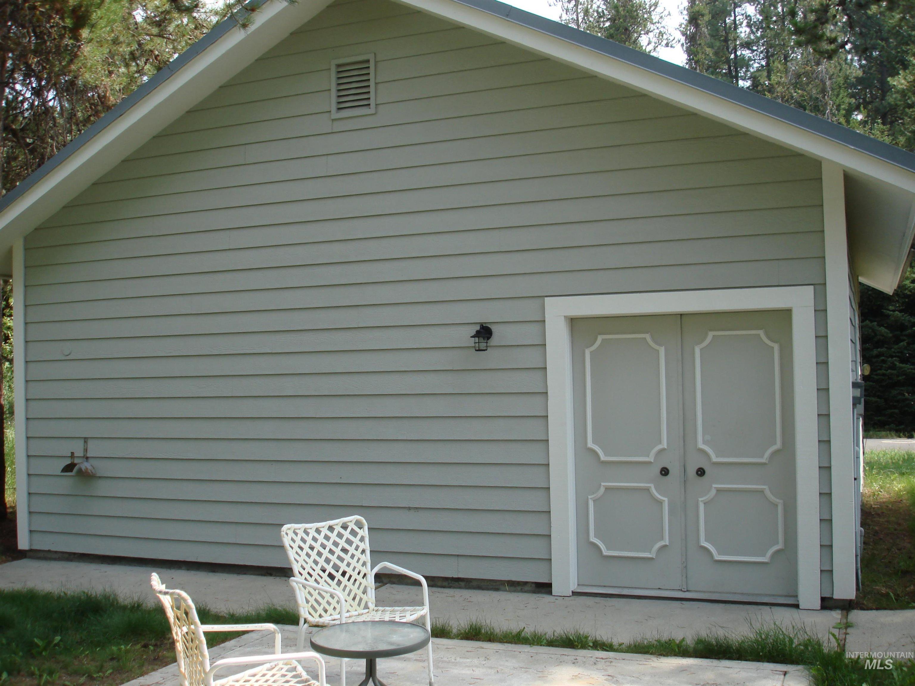 628 Syringa Drive Property Photo 41
