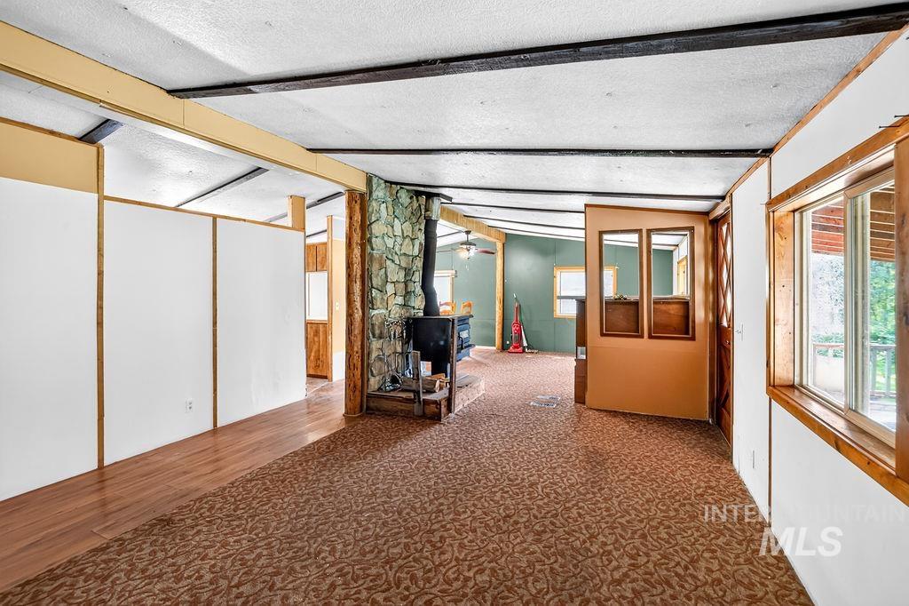 175 Angus Property Photo 6