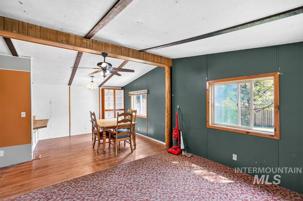 175 Angus Property Photo 7