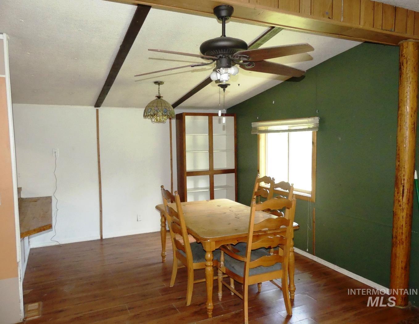 175 Angus Property Photo 12