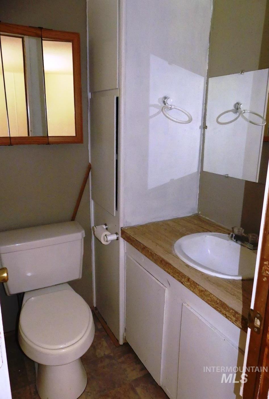 175 Angus Property Photo 25