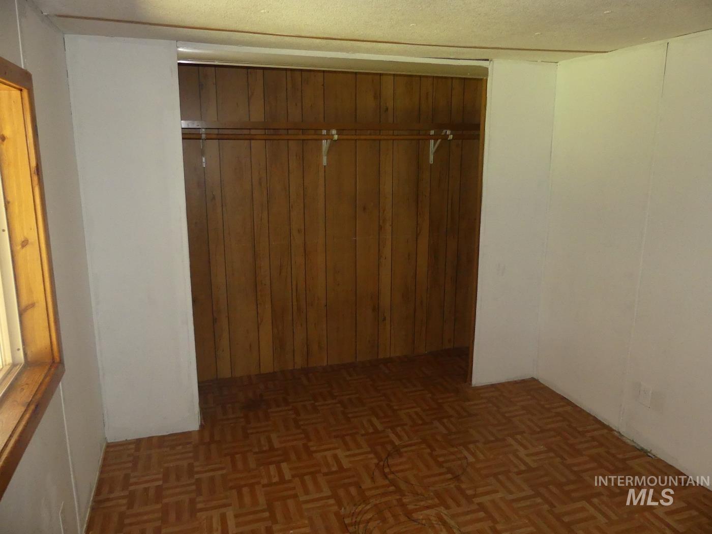 175 Angus Property Photo 26