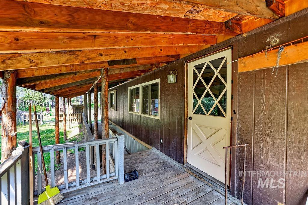 175 Angus Property Photo 29