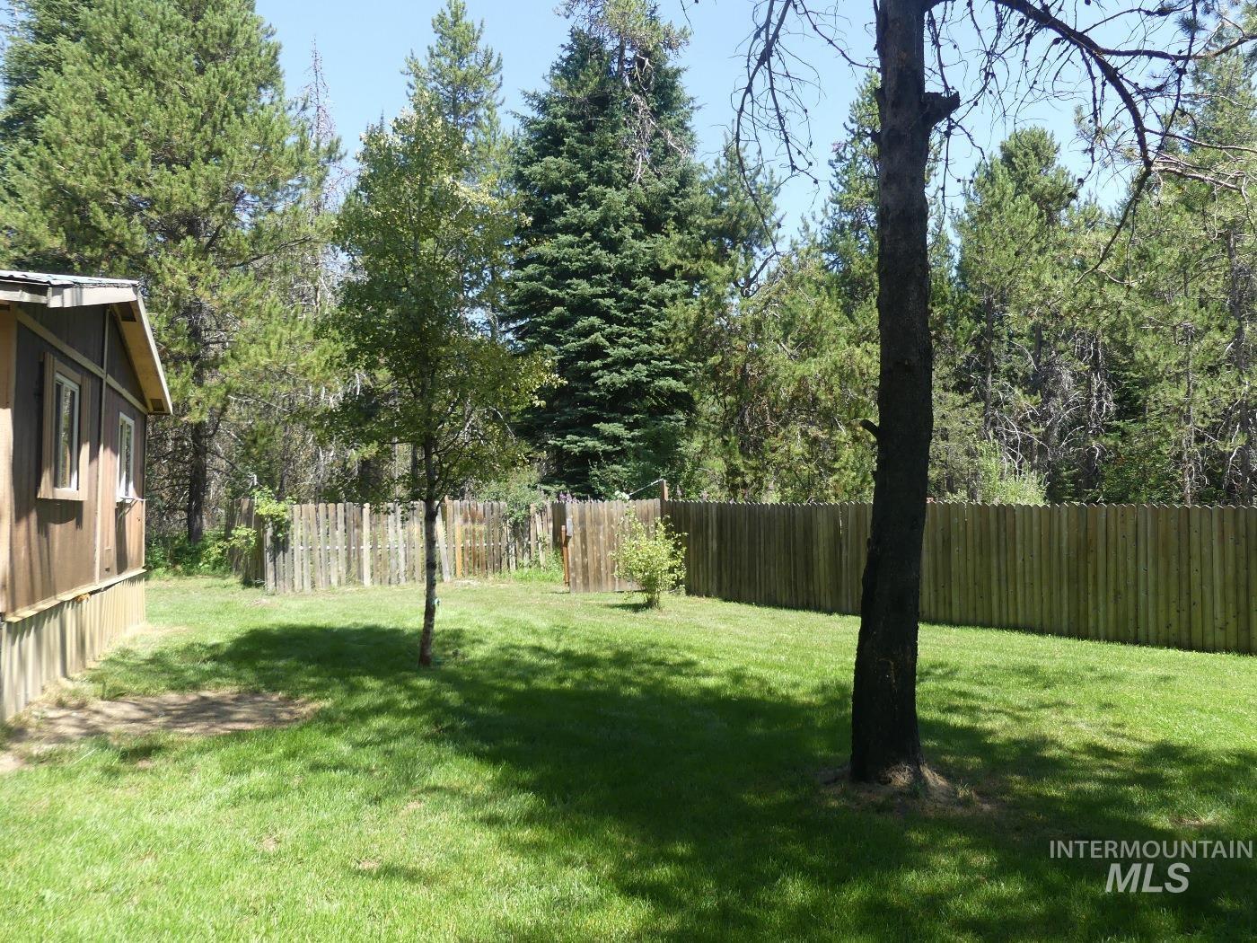 175 Angus Property Photo 32
