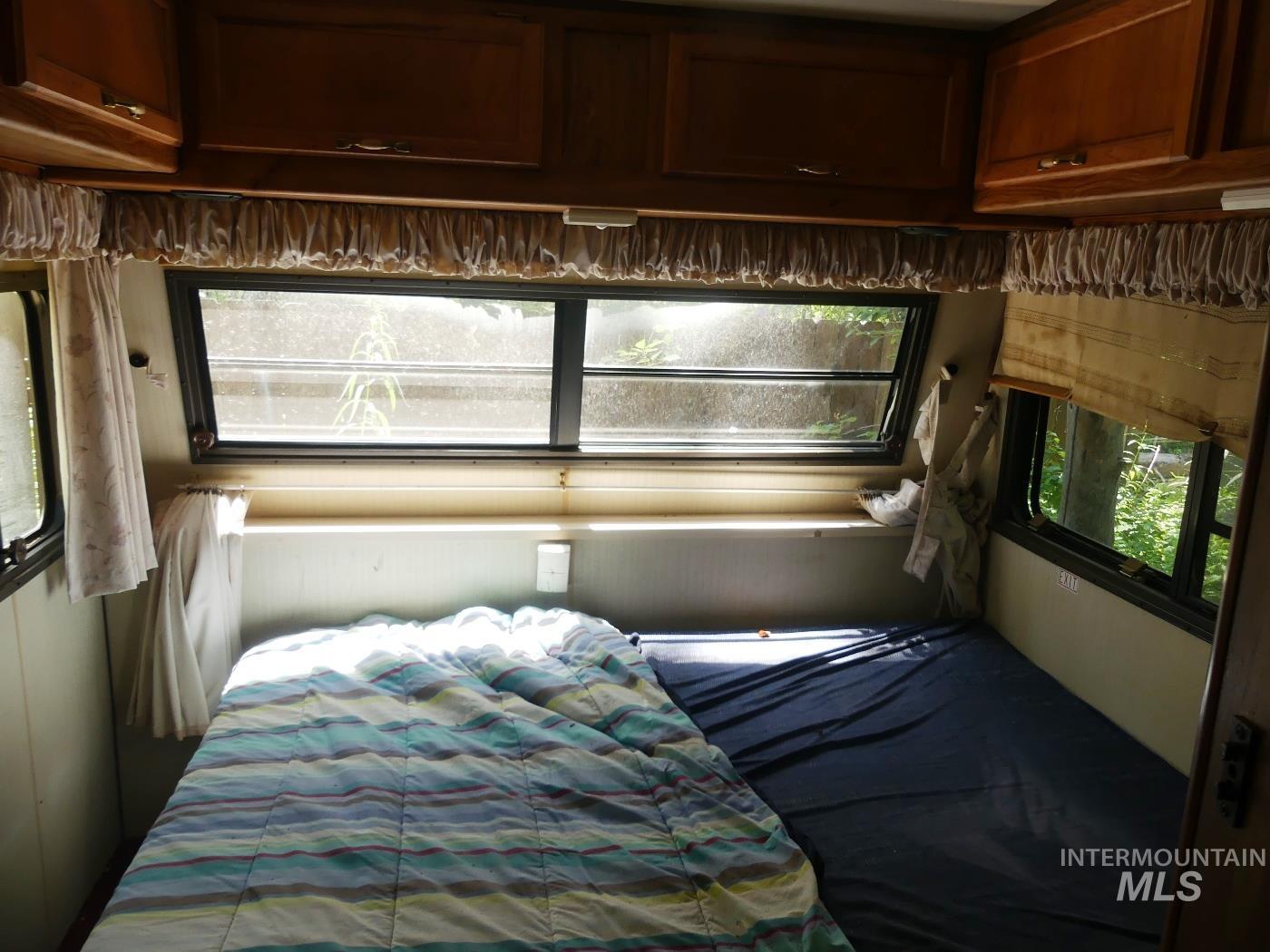 175 Angus Property Photo 39