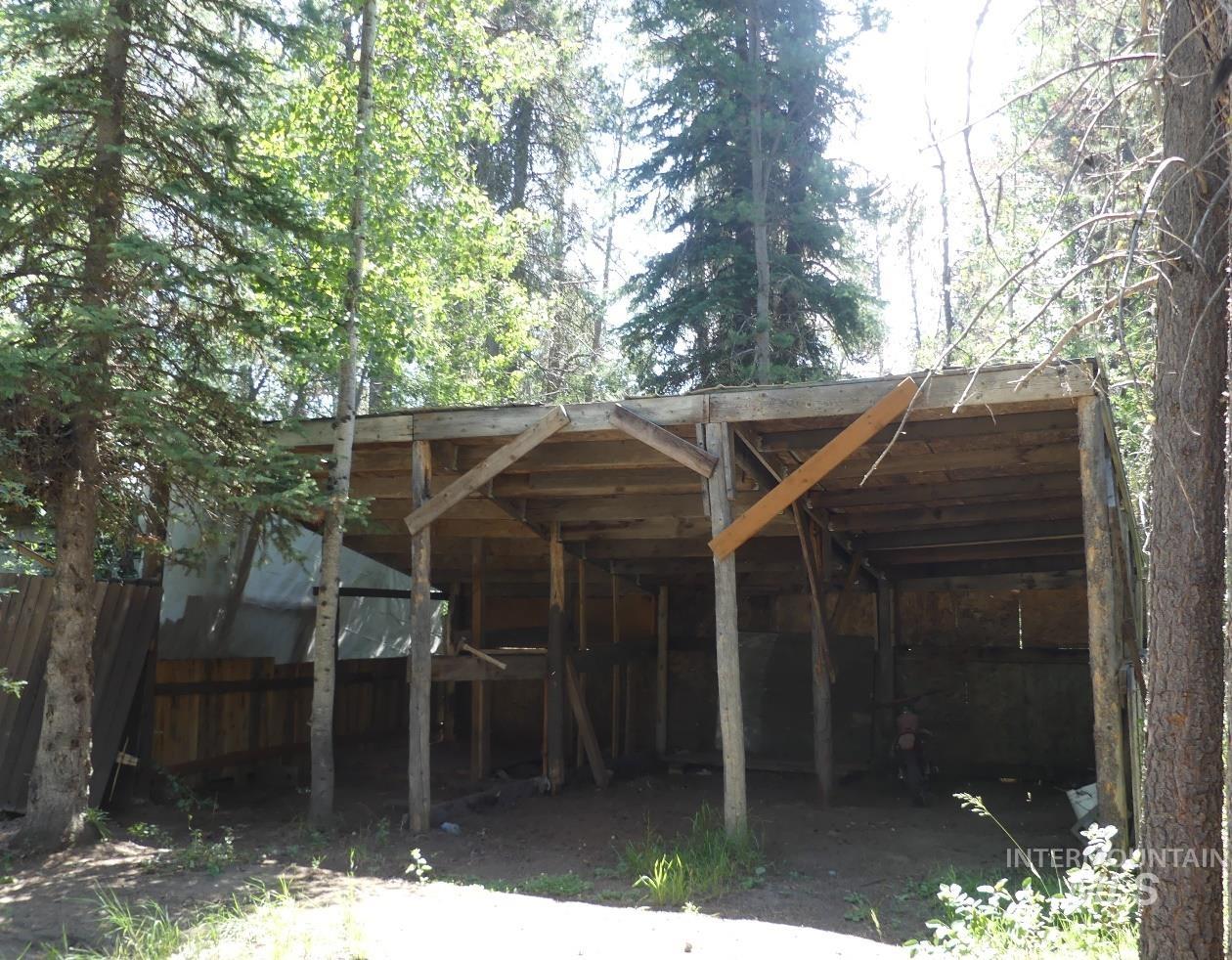 175 Angus Property Photo 40