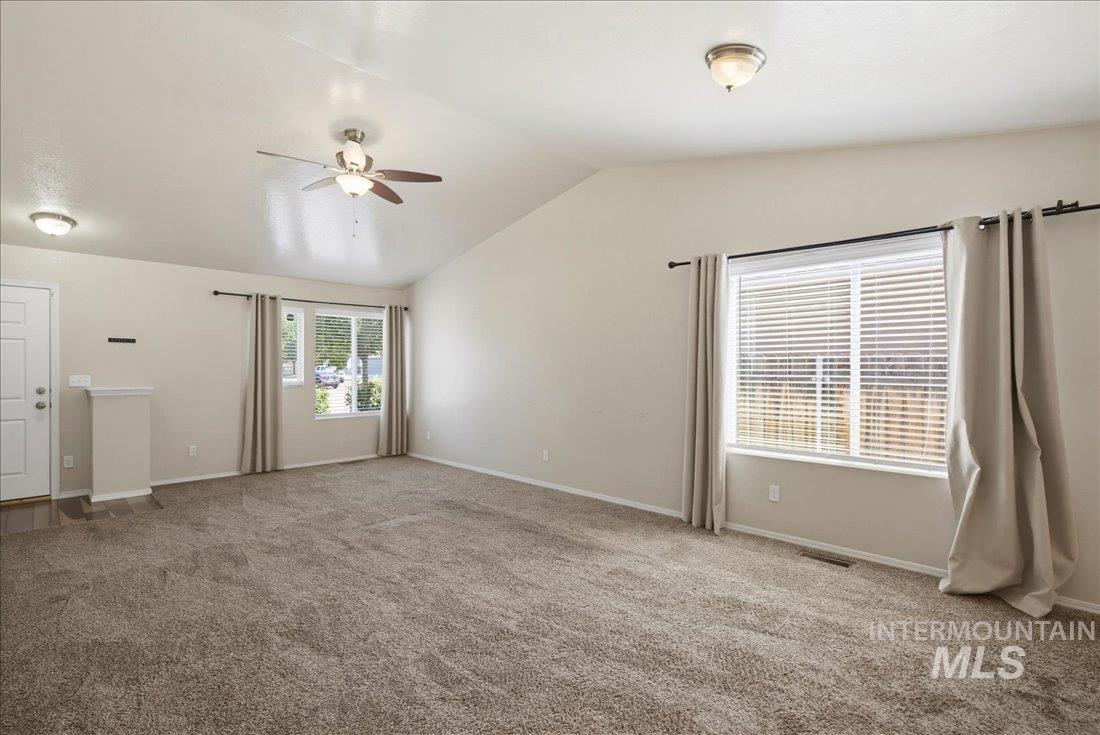 181 S Trutina Ave Property Photo 13