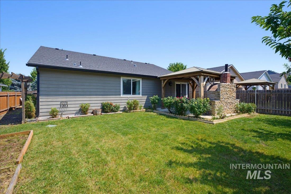 181 S Trutina Ave Property Photo 26
