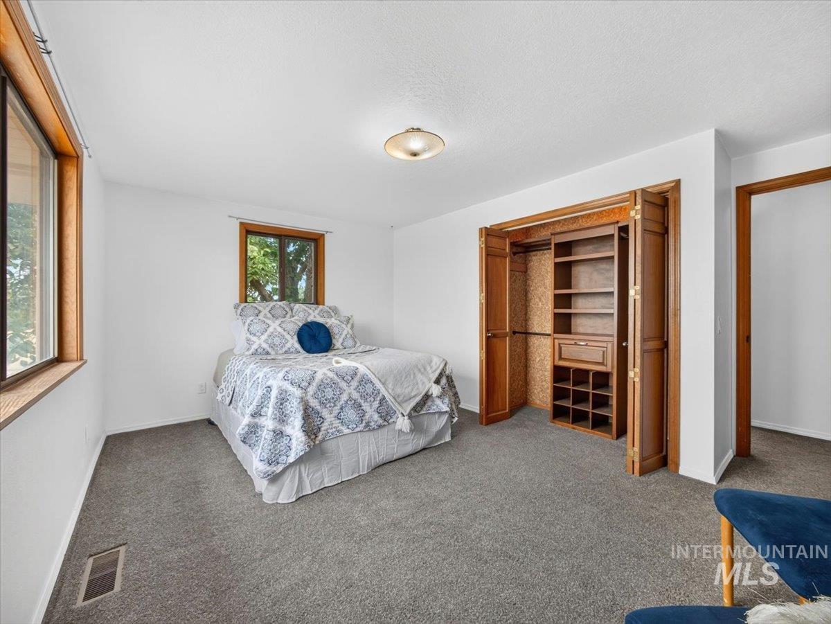 8989 Hillview Rd Property Photo 24