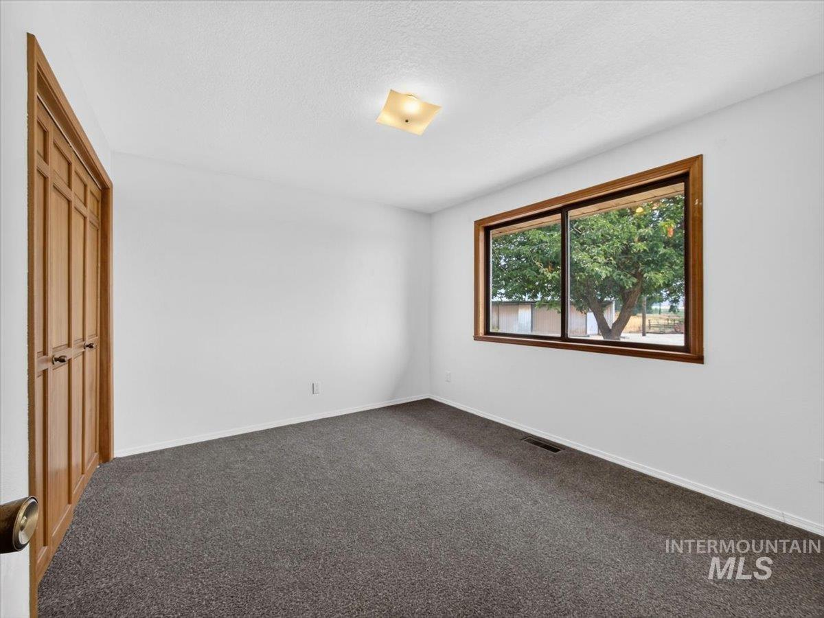 8989 Hillview Rd Property Photo 28
