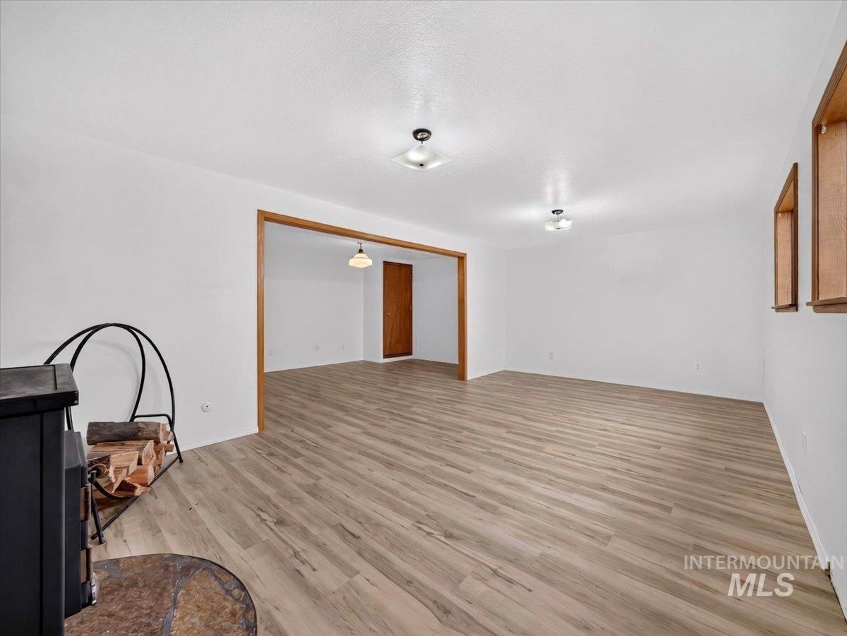 8989 Hillview Rd Property Photo 31
