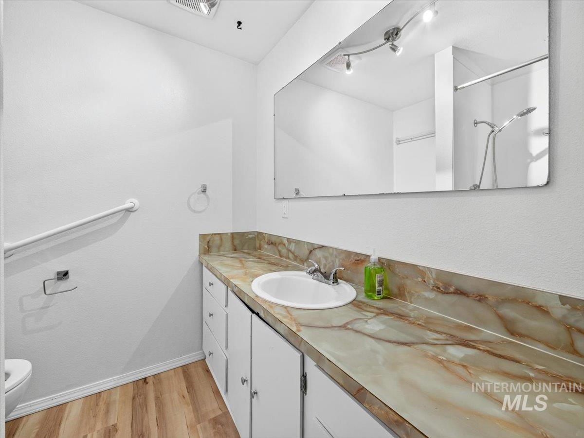 8989 Hillview Rd Property Photo 39