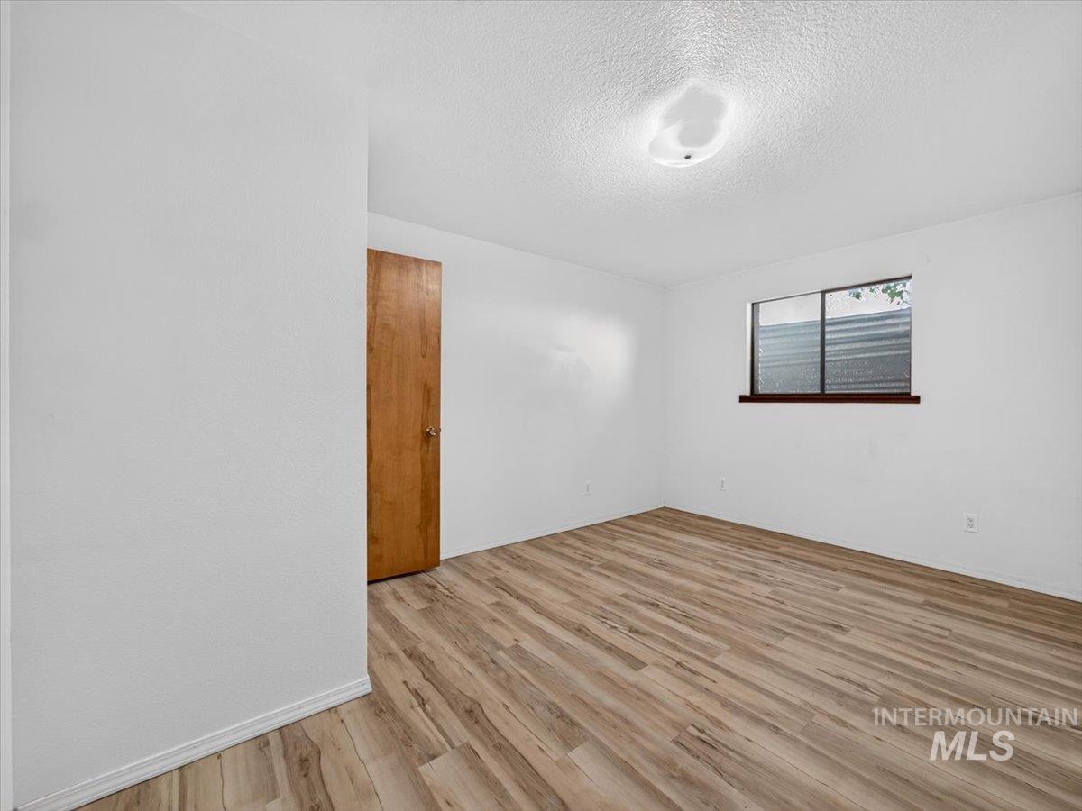 8989 Hillview Rd Property Photo 40