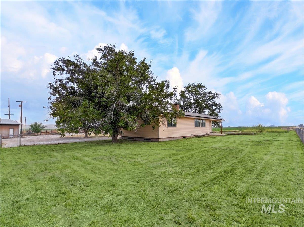 8989 Hillview Rd Property Photo 44