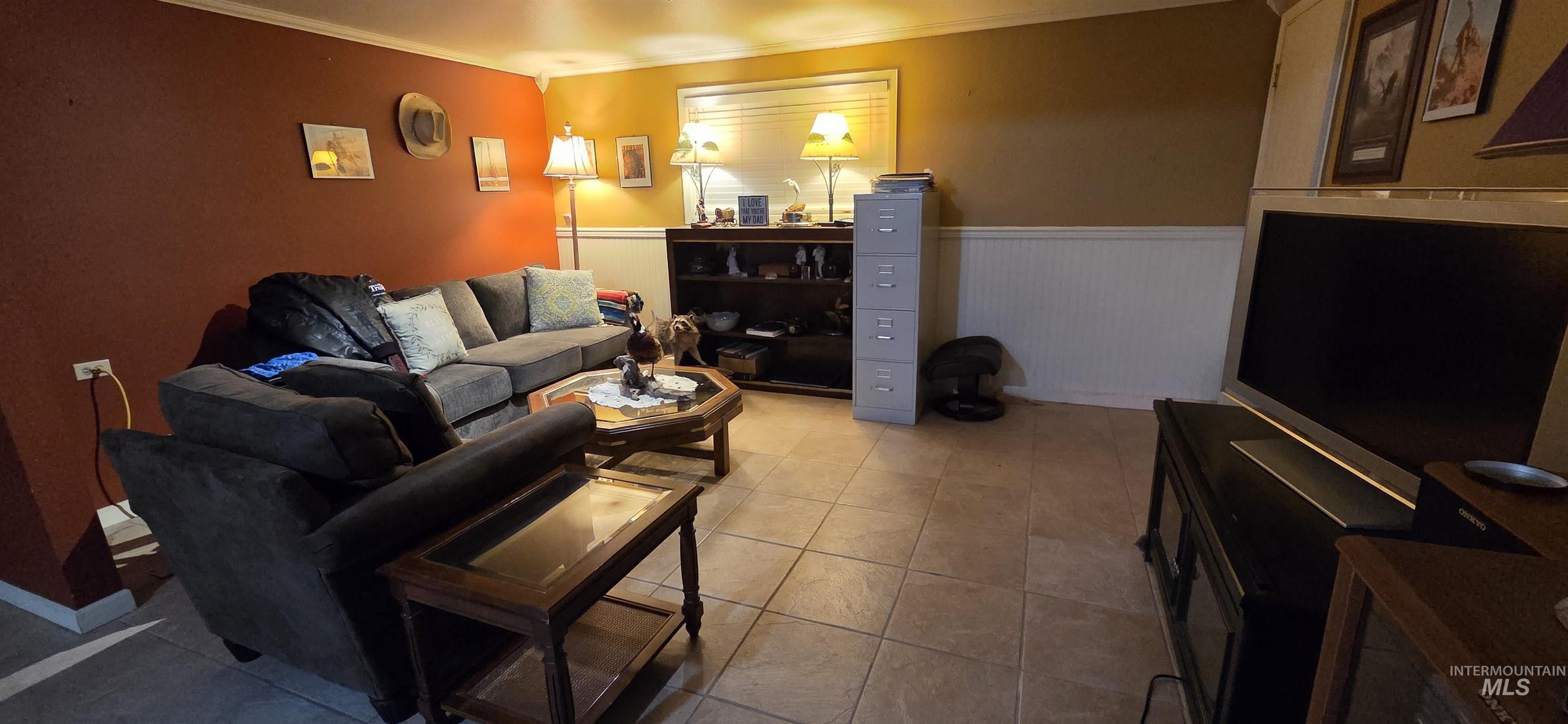 2581 18th Street Property Photo 9