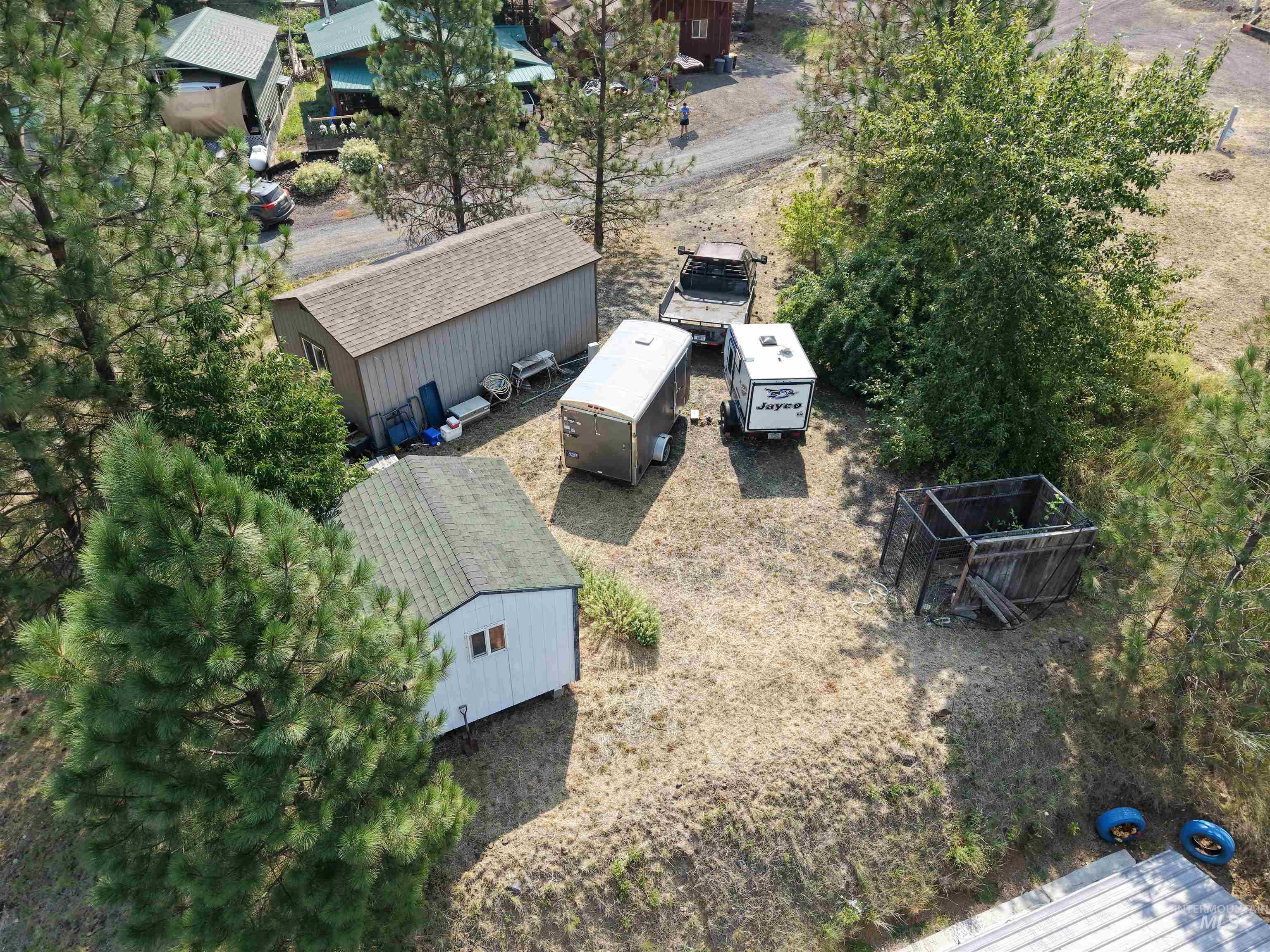 180 Chief Looking Glass Property Photo 8