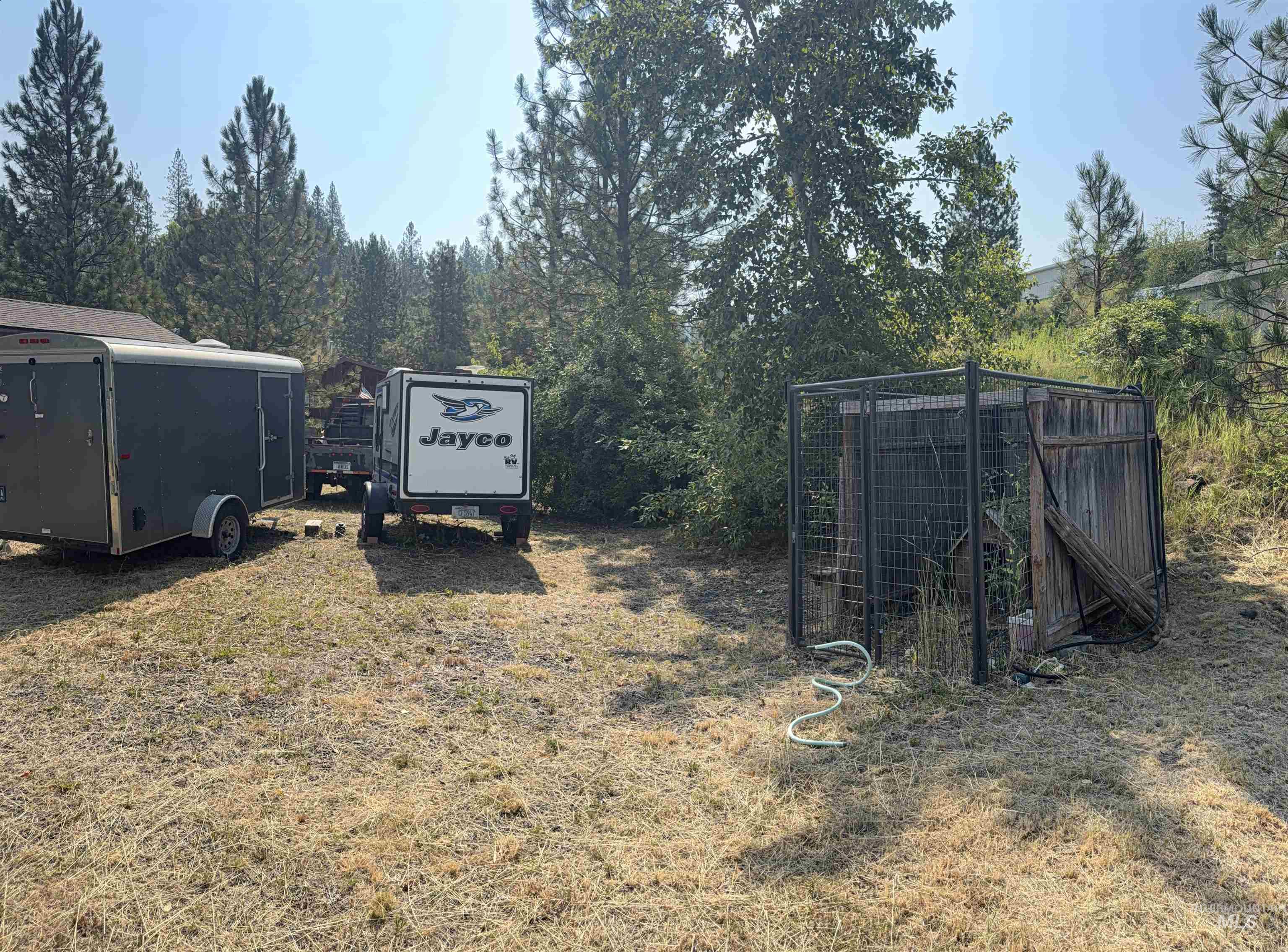 180 Chief Looking Glass Property Photo 14