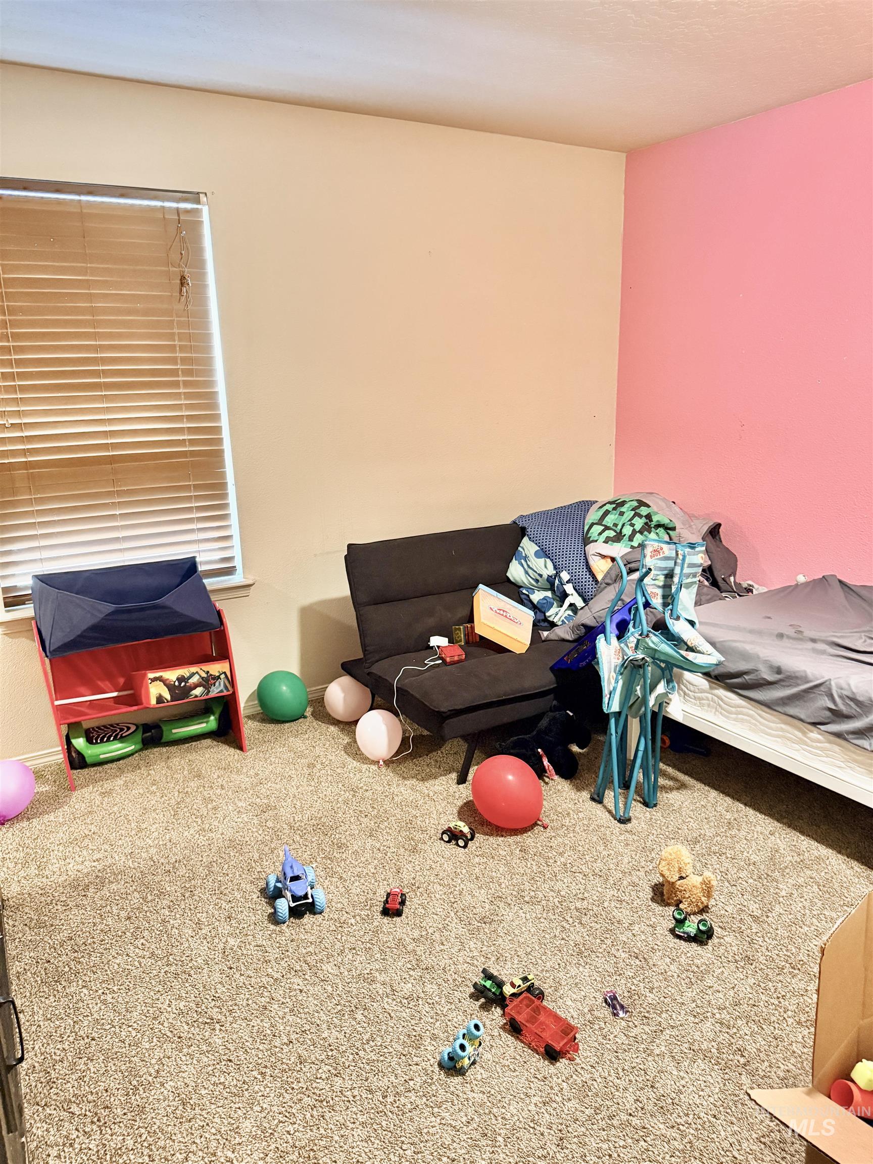 12891 Adelaide Property Photo 14