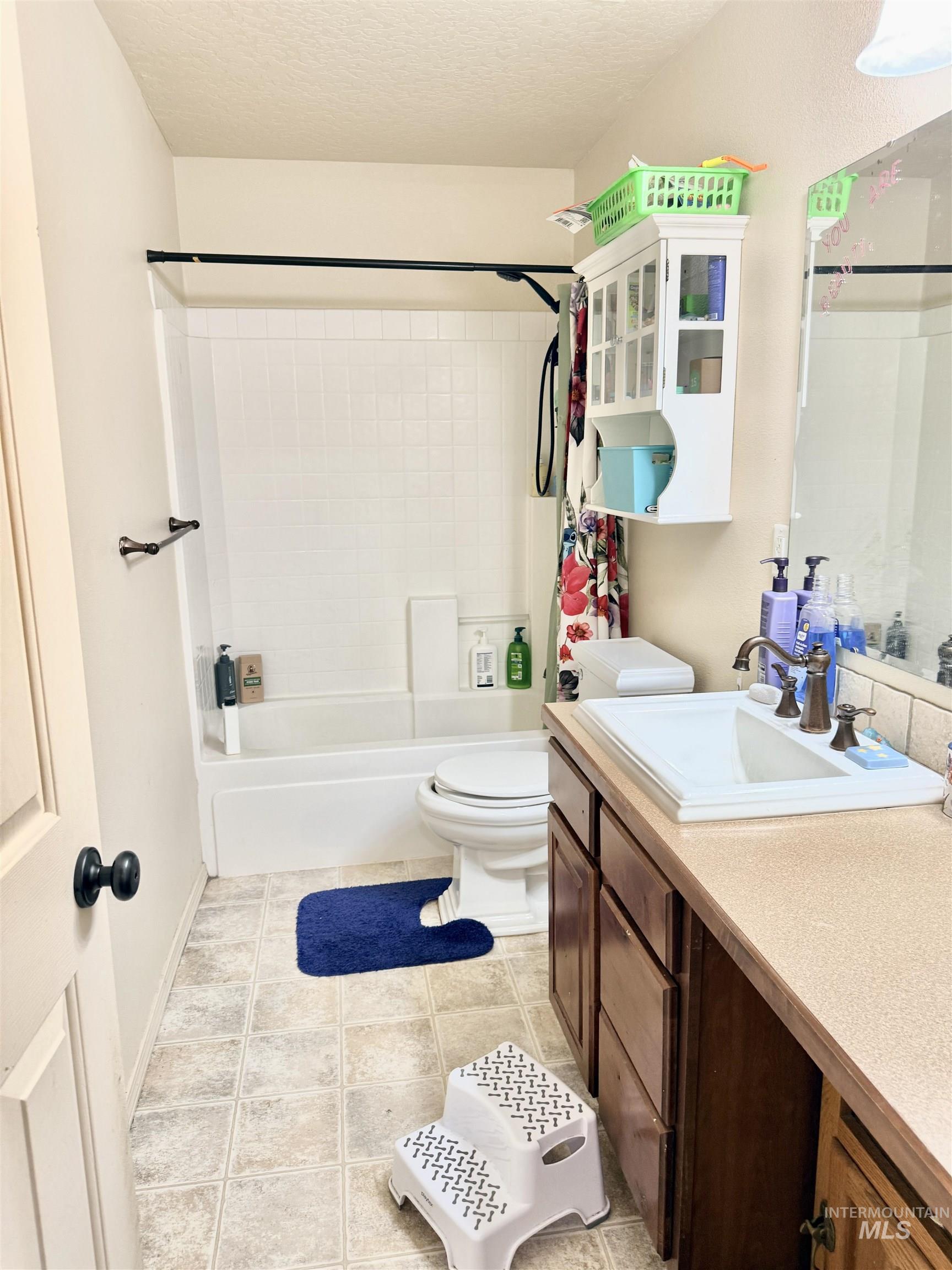 12891 Adelaide Property Photo 24