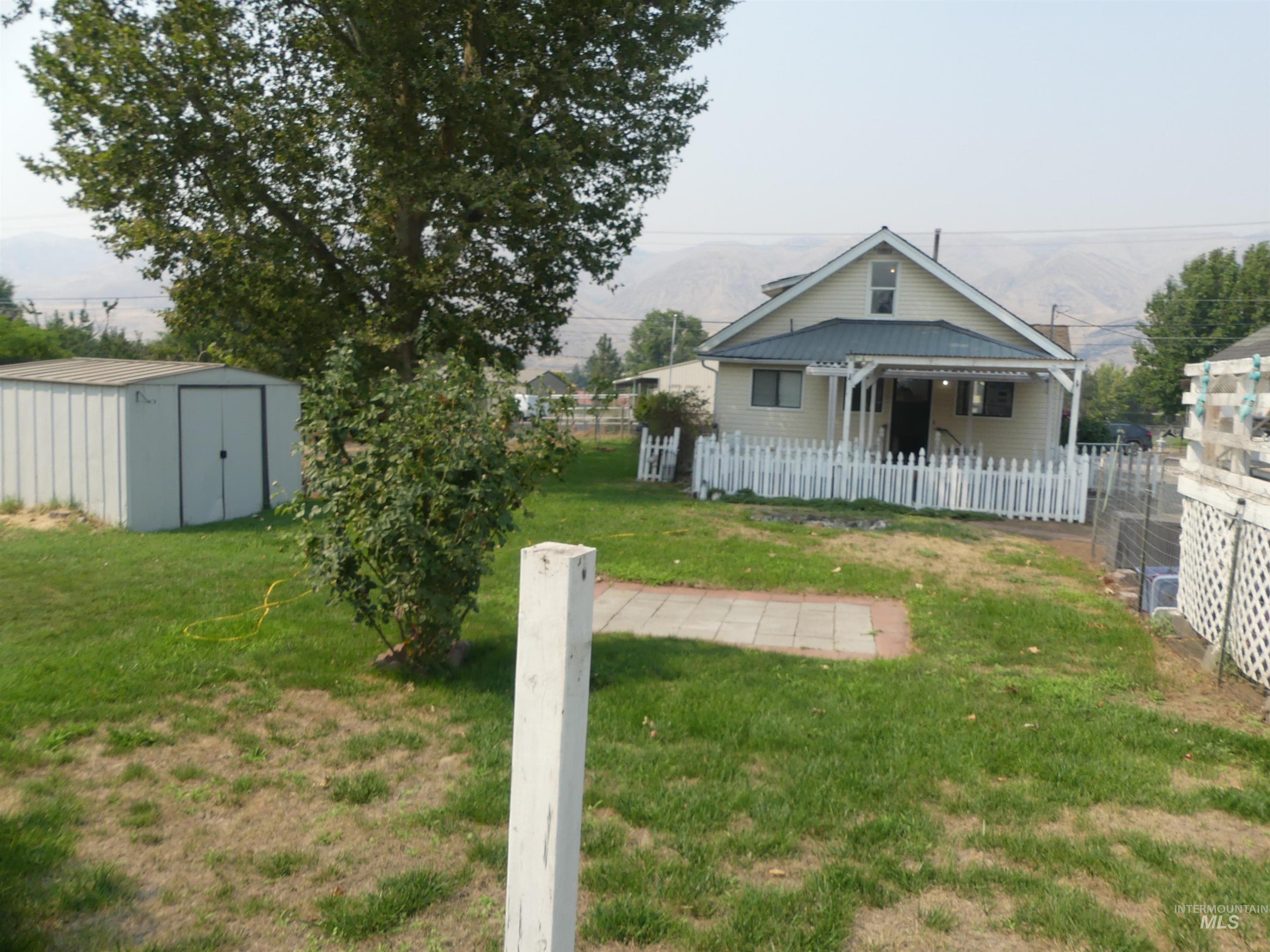 1541 Maple St Property Photo 17