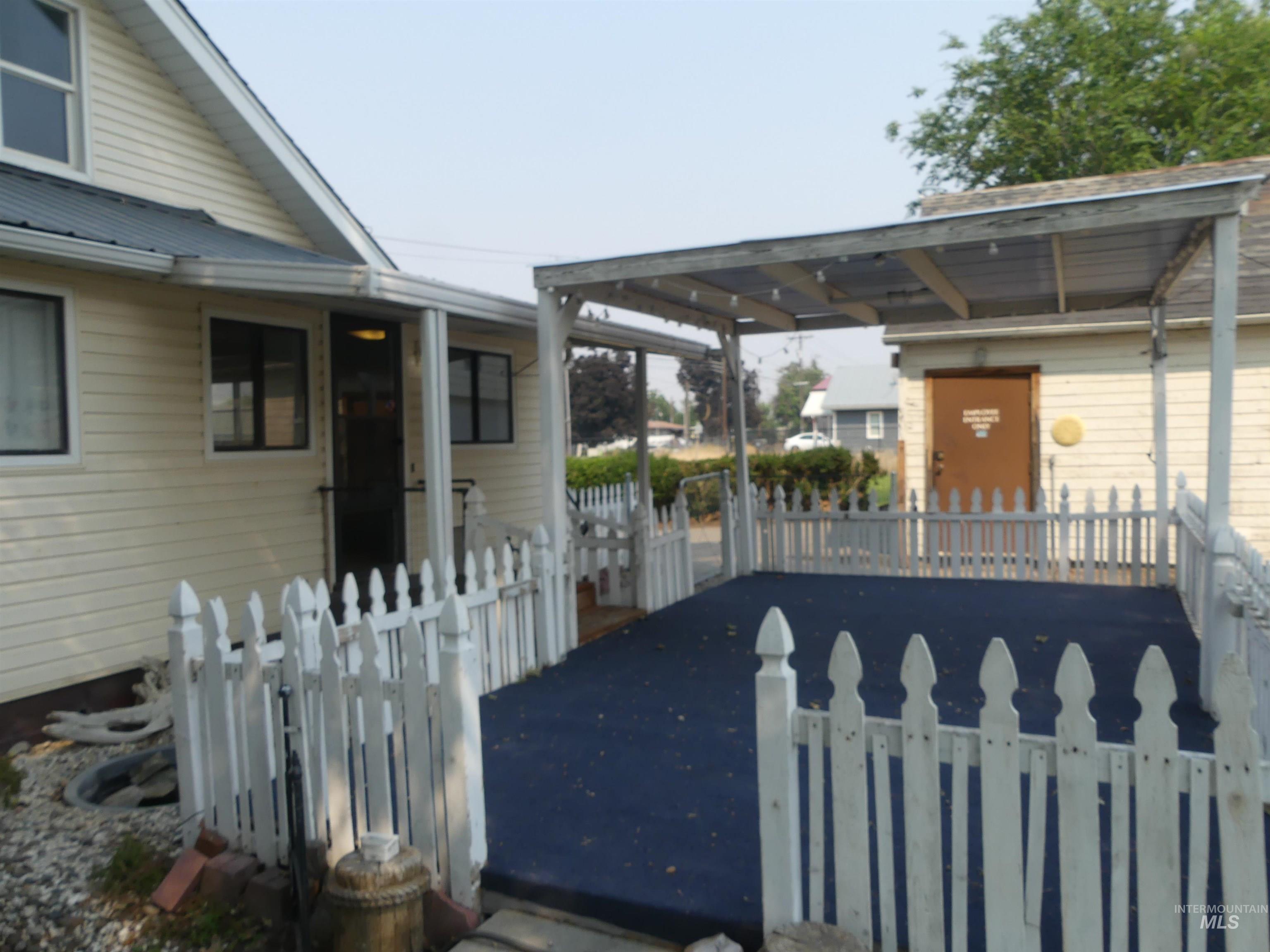 1541 Maple St Property Photo 20