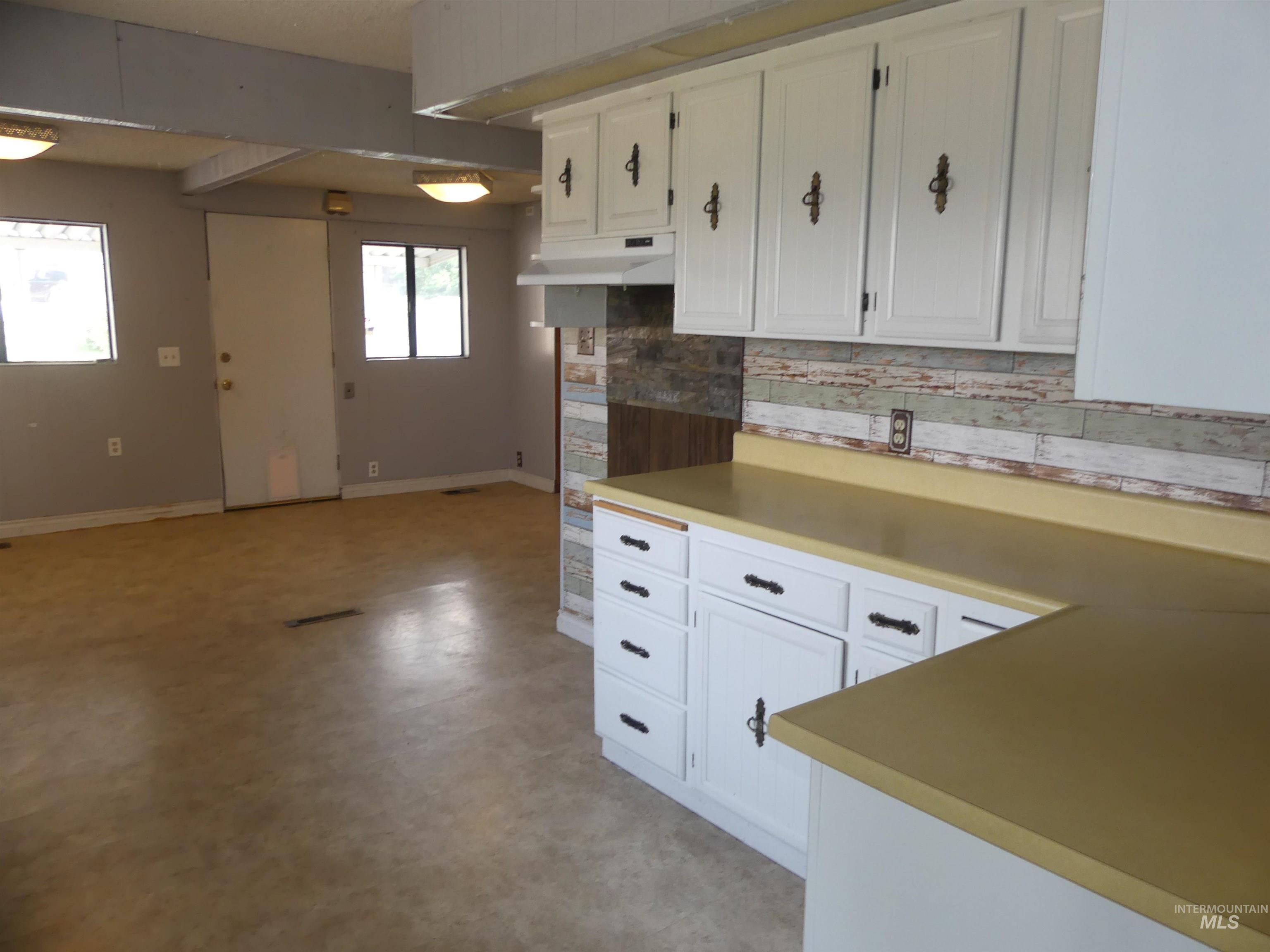 1541 Maple St Property Photo 27