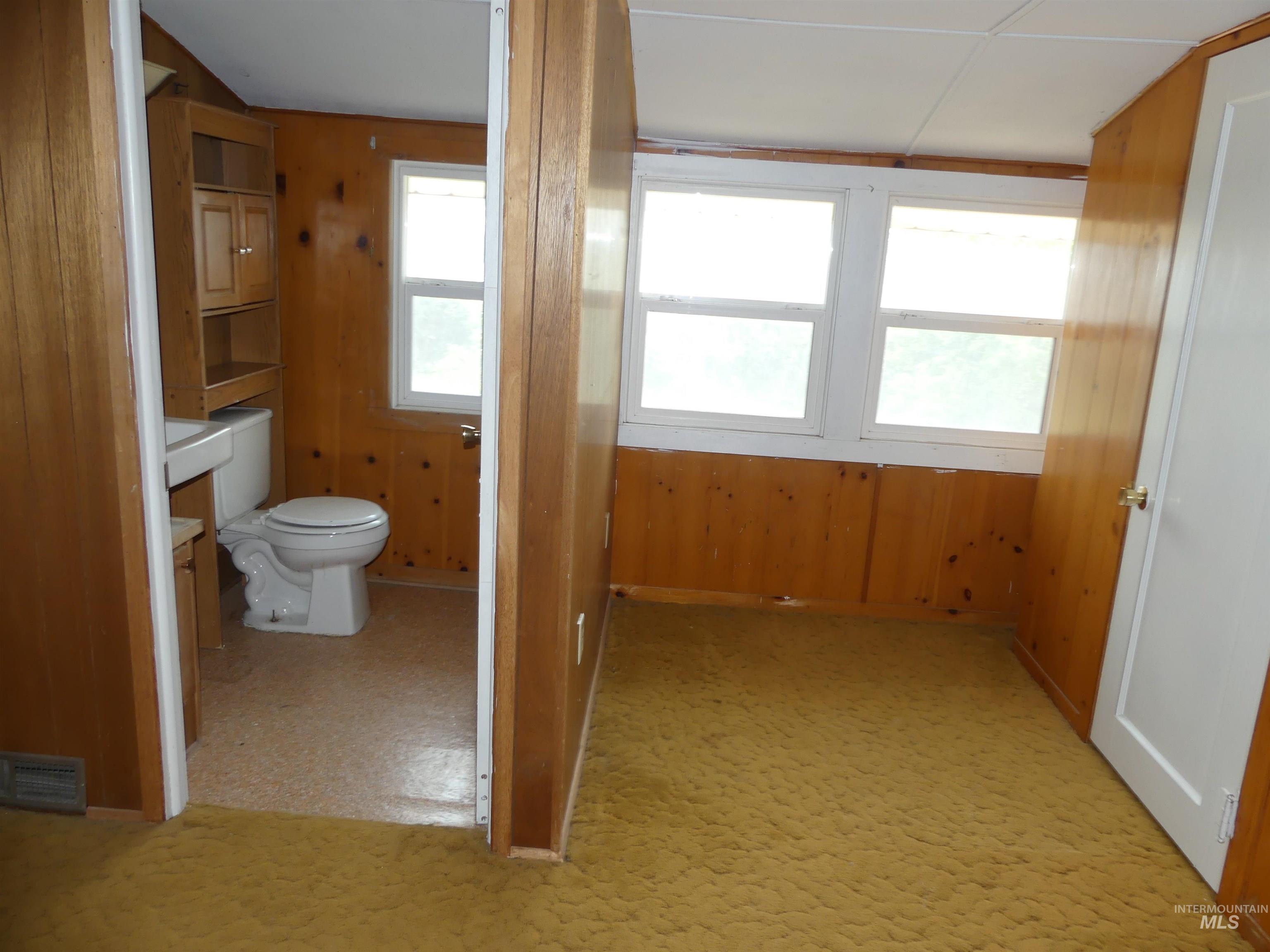 1541 Maple St Property Photo 38