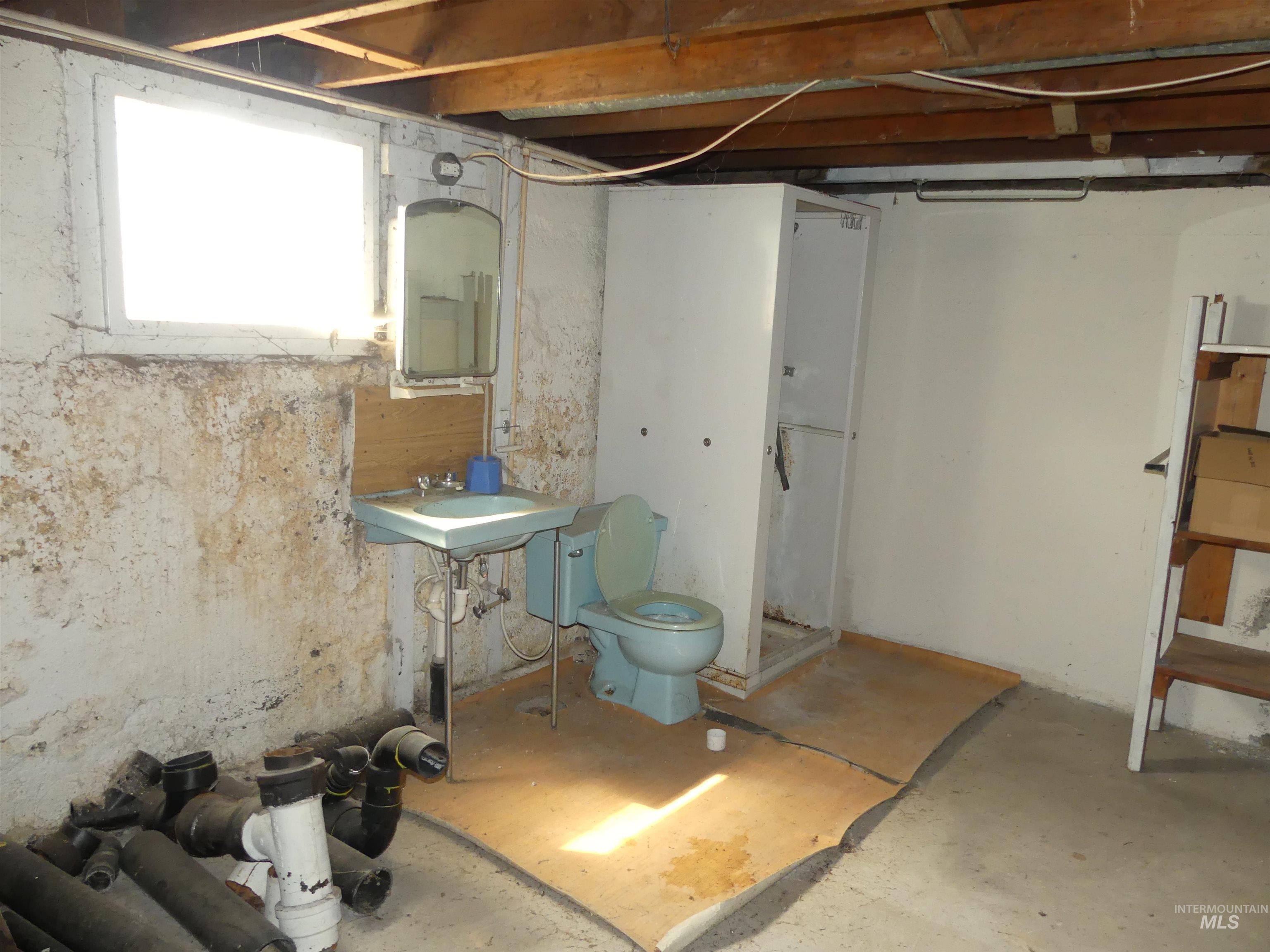 1541 Maple St Property Photo 42