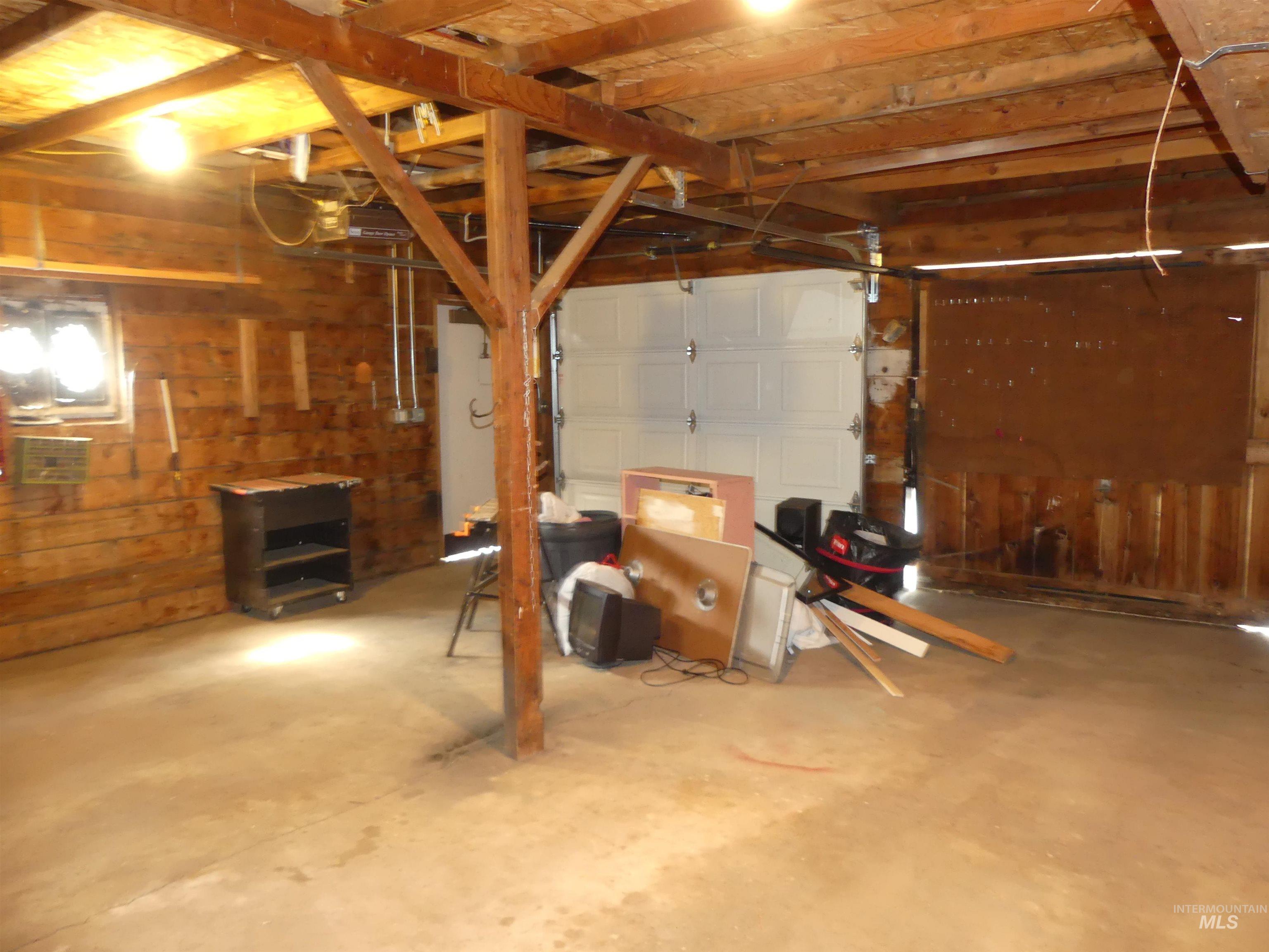 1541 Maple St Property Photo 47