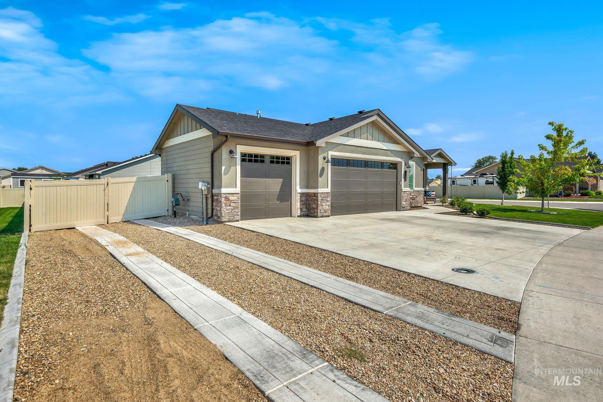 310 Wood Rose Way Property Photo 8
