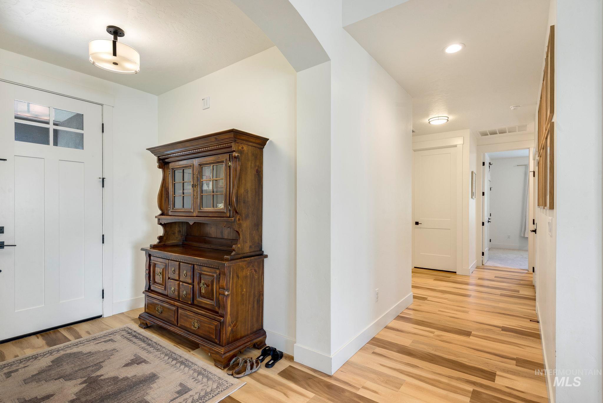 310 Wood Rose Way Property Photo 10
