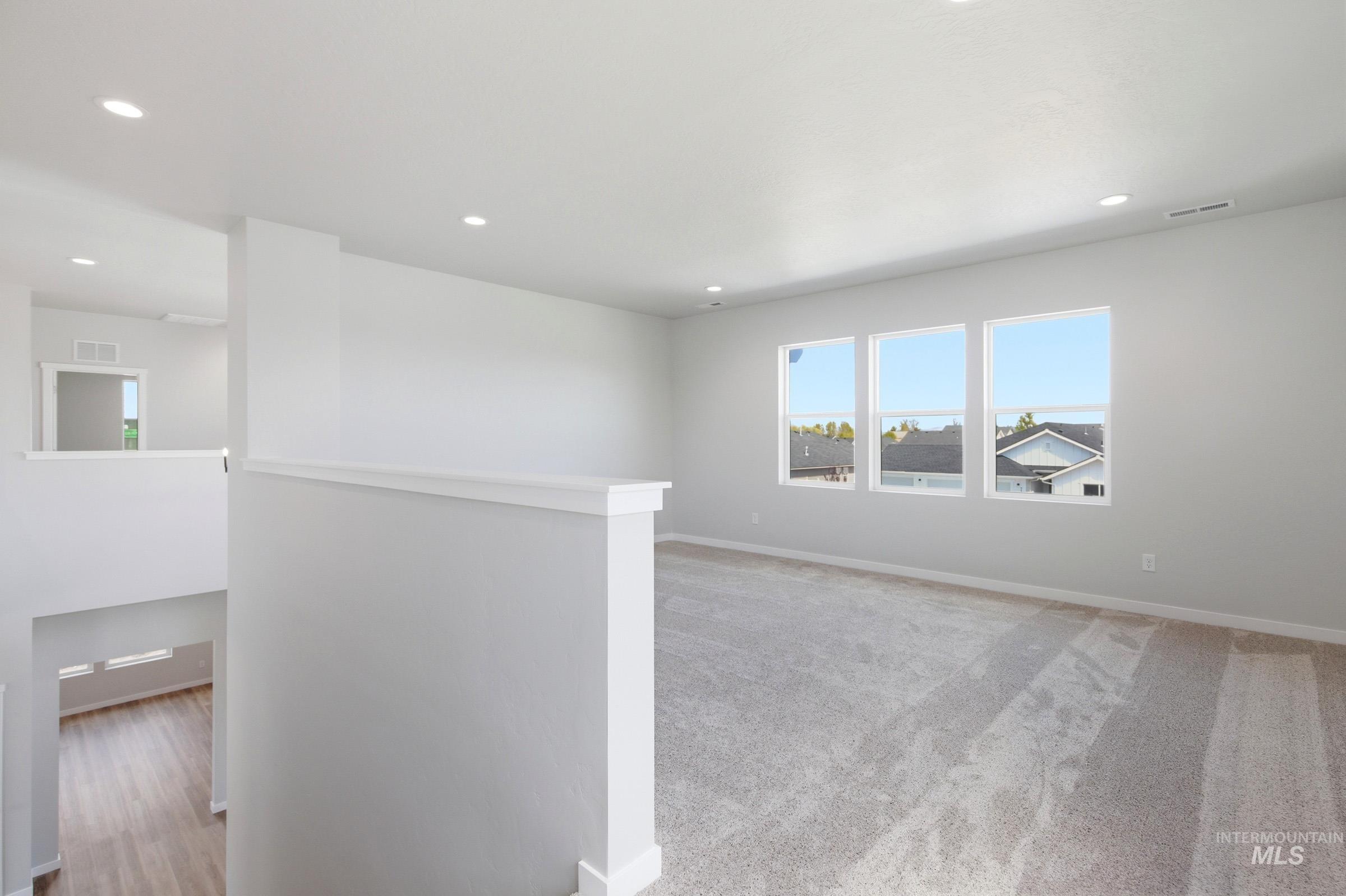 806 Sw Jayhawk St Property Photo 17