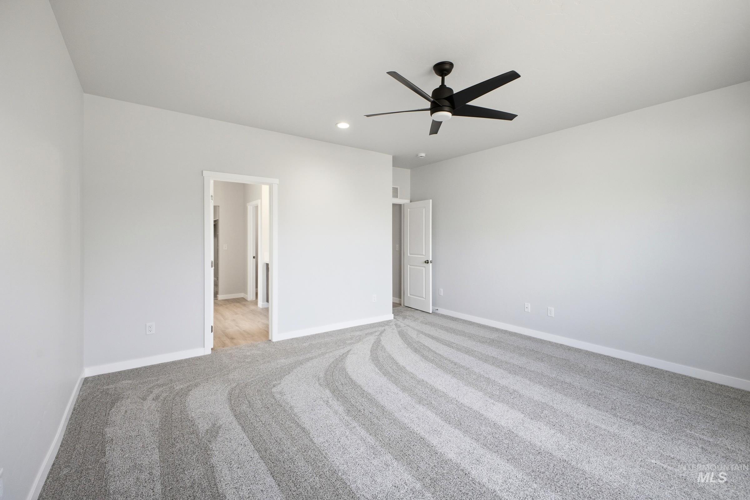 836 Sw Jayhawk St Property Photo 21