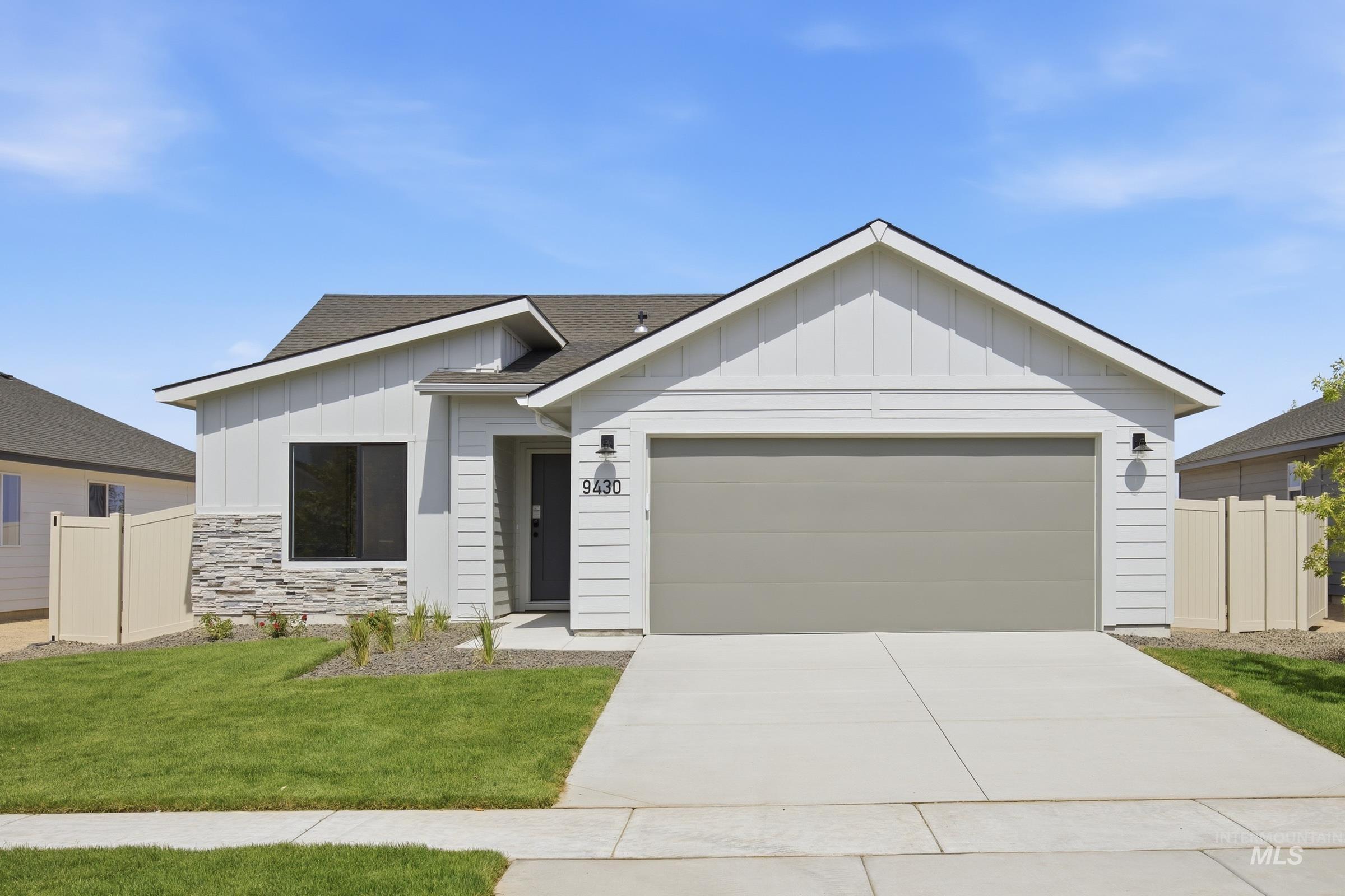 9430 W Blazing Star St Property Photo 1