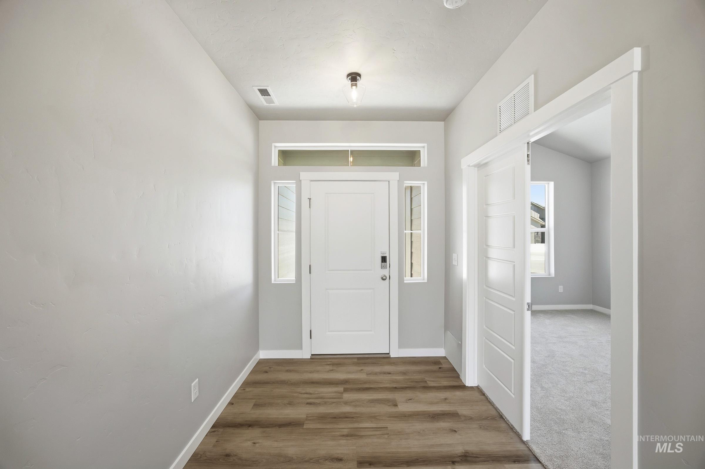 9428 W Cosmic St Property Photo 2