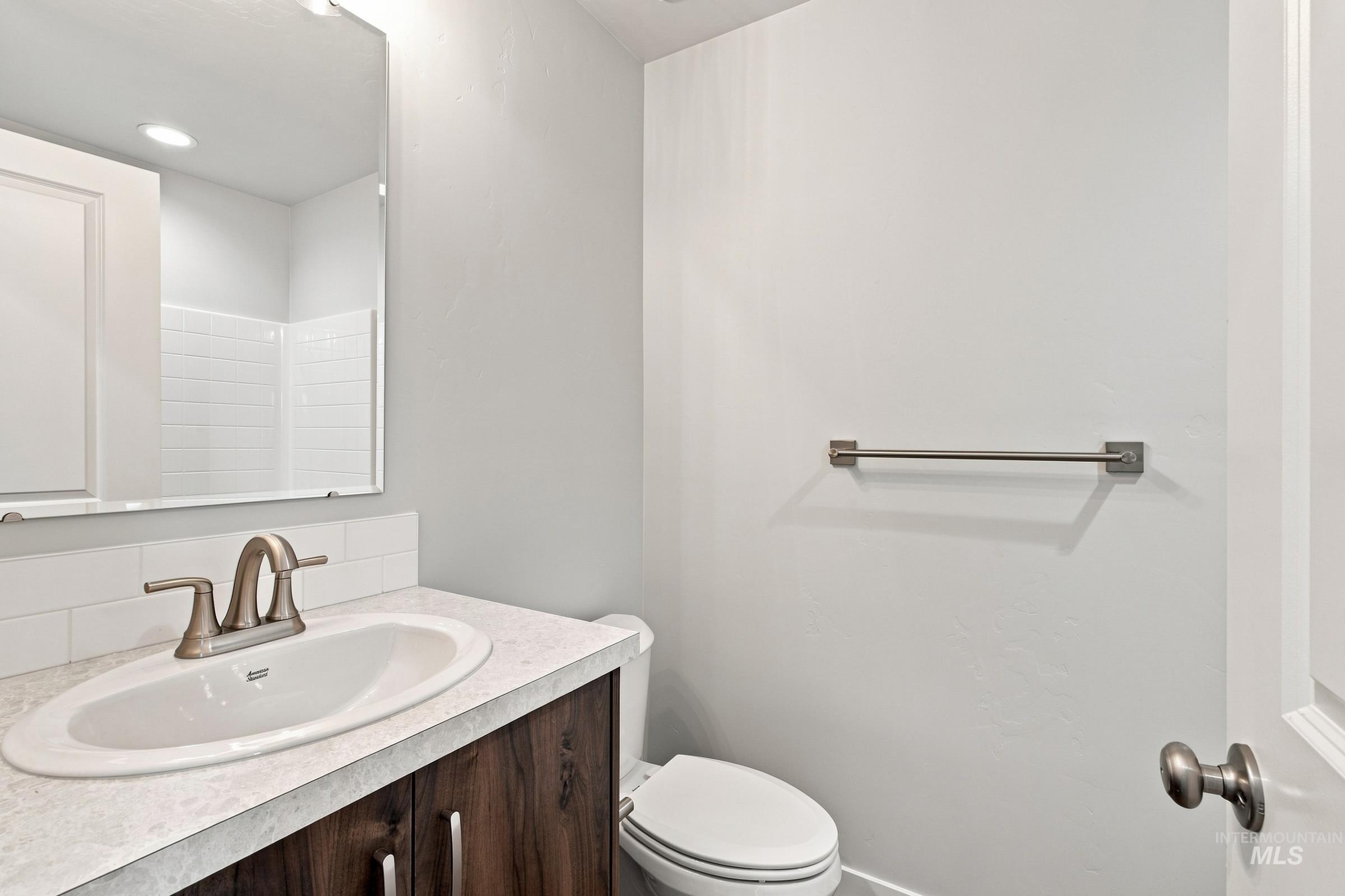 304 Benbrook Ave Property Photo 16