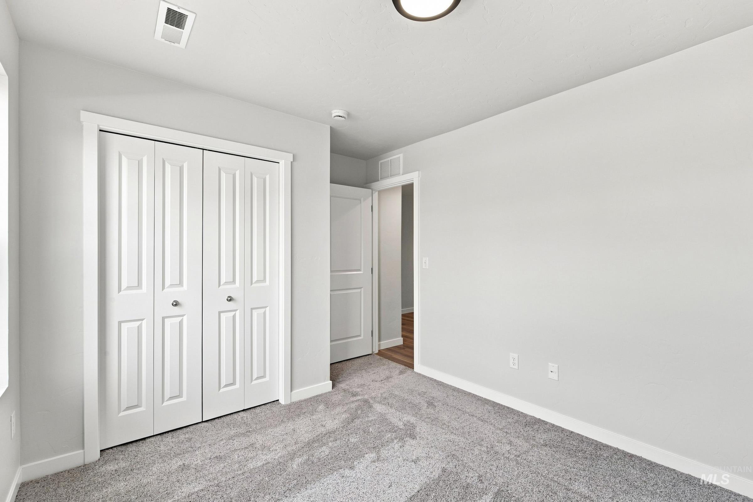 224 Benbrook Ave Property Photo 12