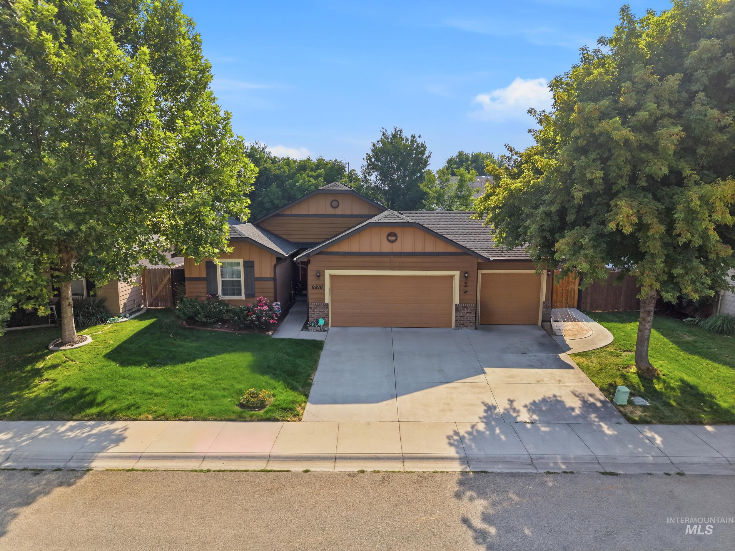 6816 S Mistyglen Property Photo 34