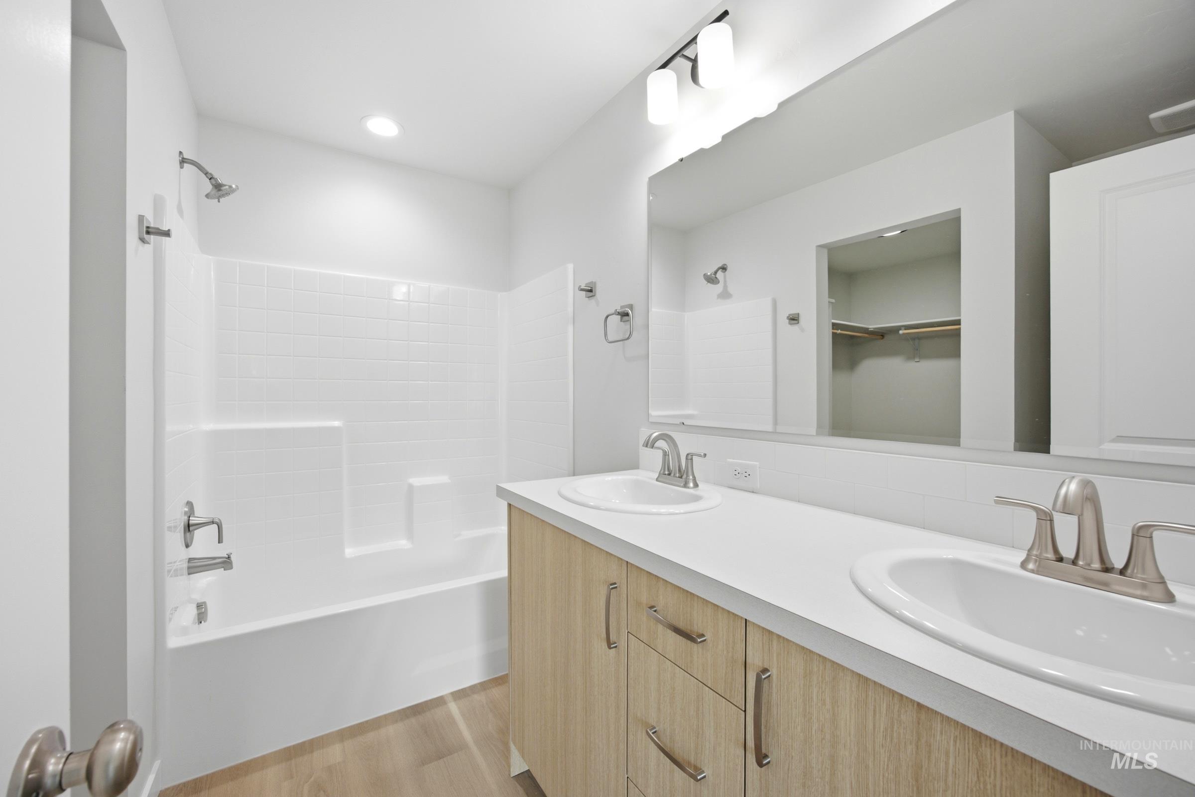 4320 Dayton St Property Photo 11