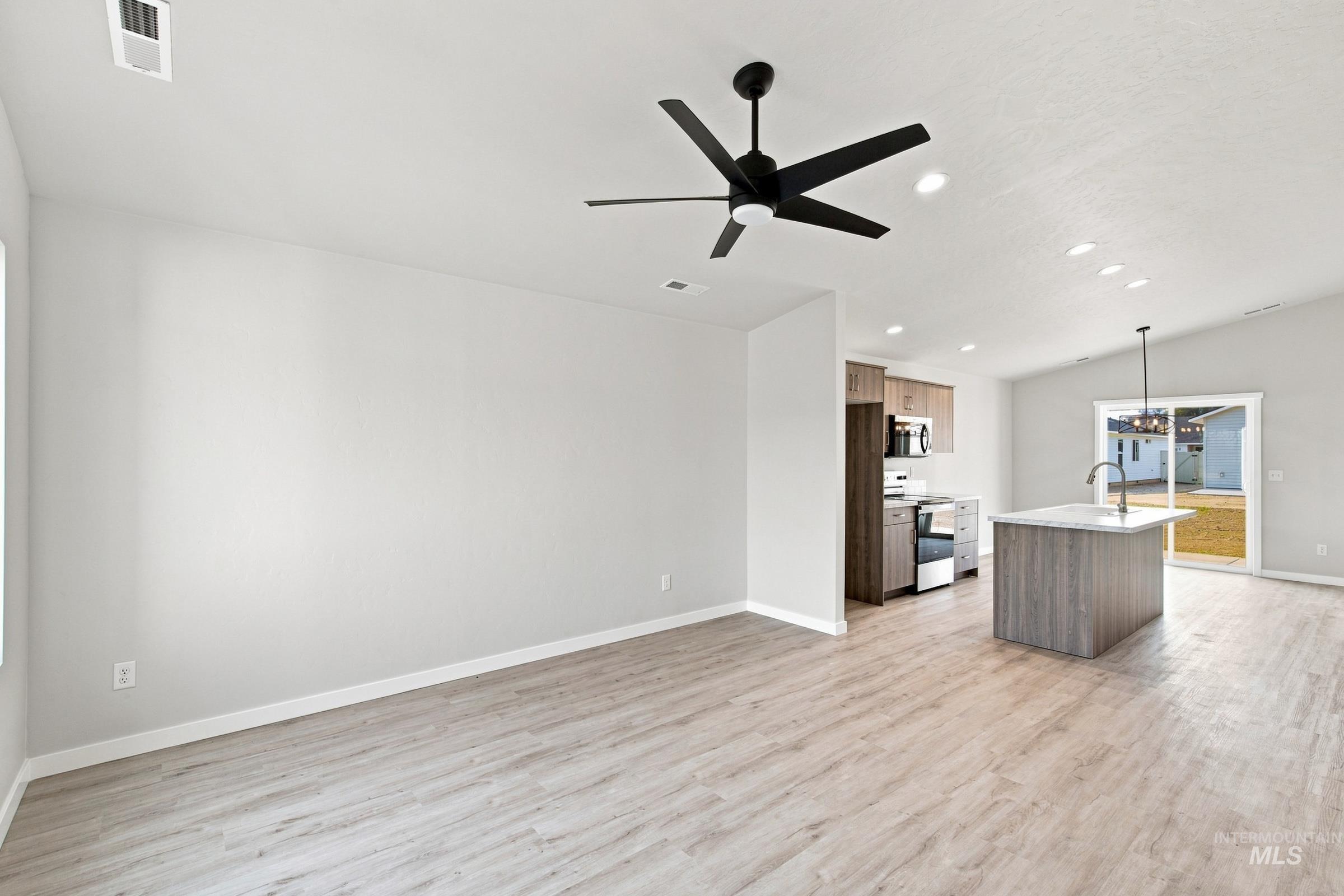 4318 Lamar St Property Photo 6