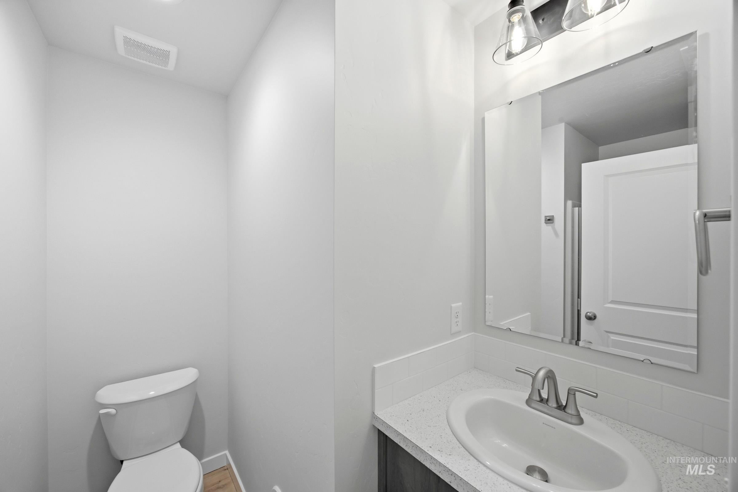 1640 Celina St Property Photo 12