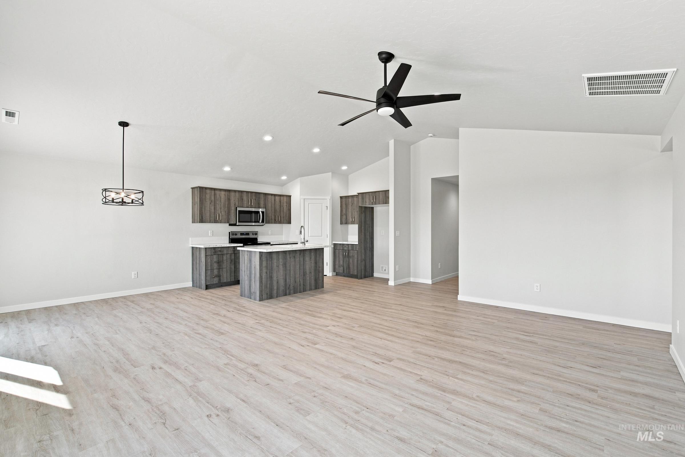 1667 Celina St Property Photo 11