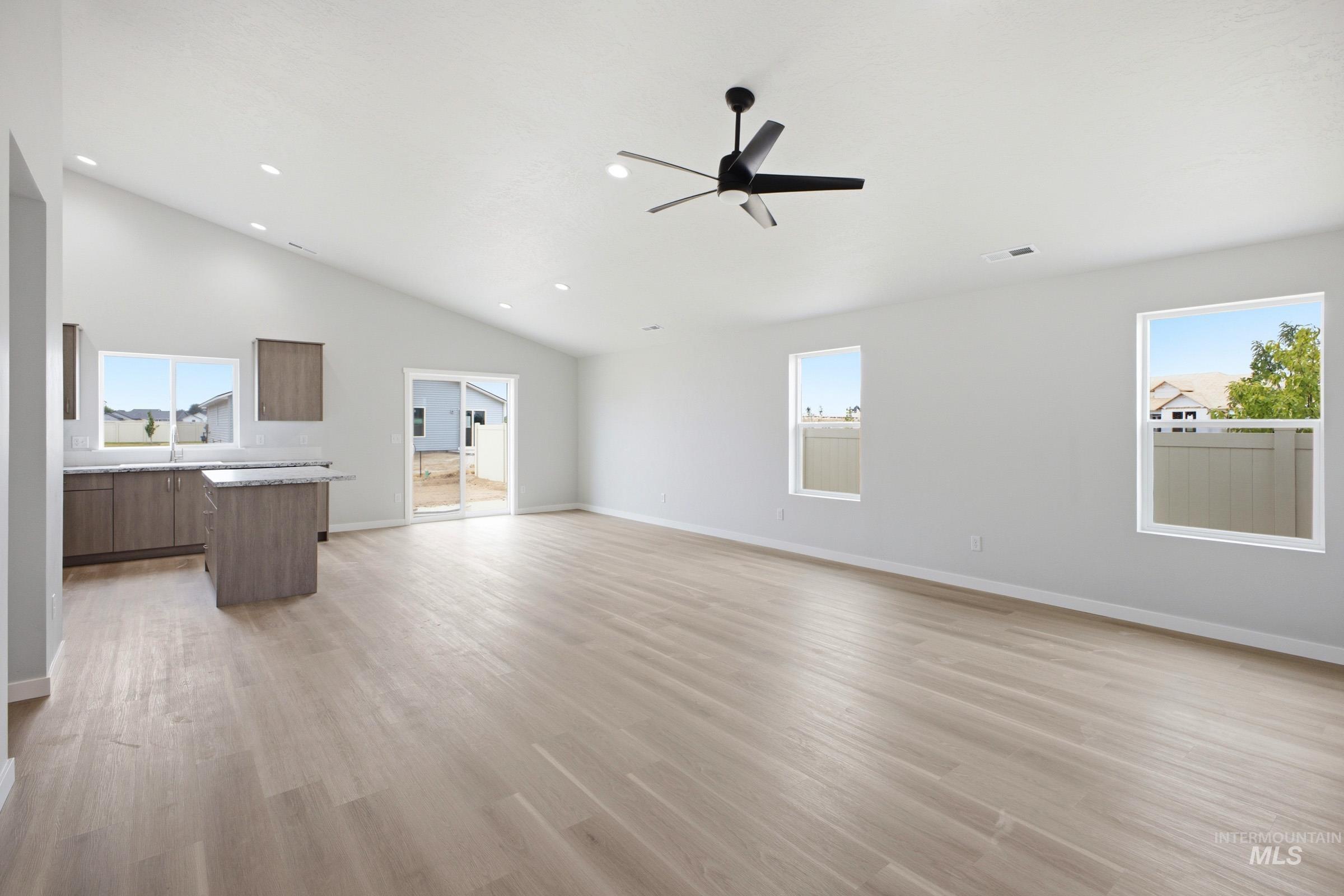 3193 W Animas Creek Dr Property Photo 9