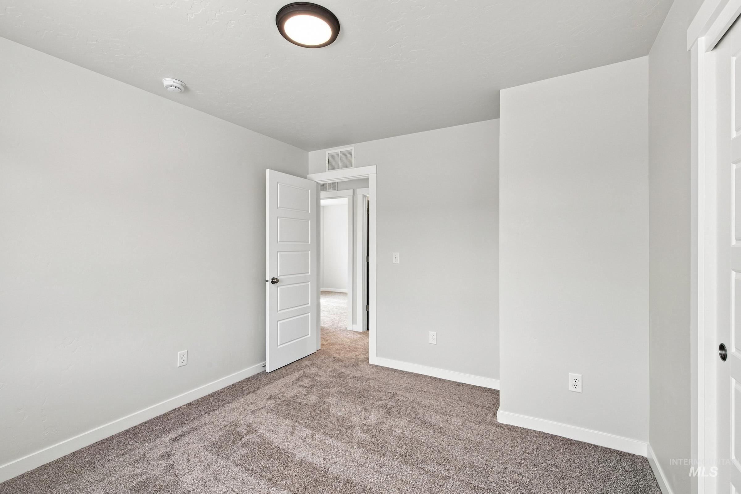 5077 S Bleachfield Ave Property Photo 22