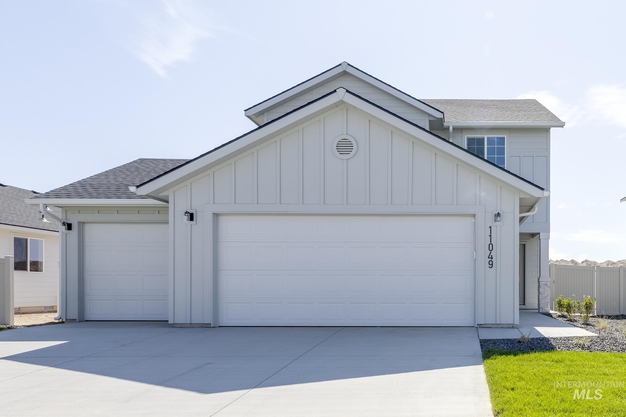 2367 W Red Jasper Dr Property Photo 1