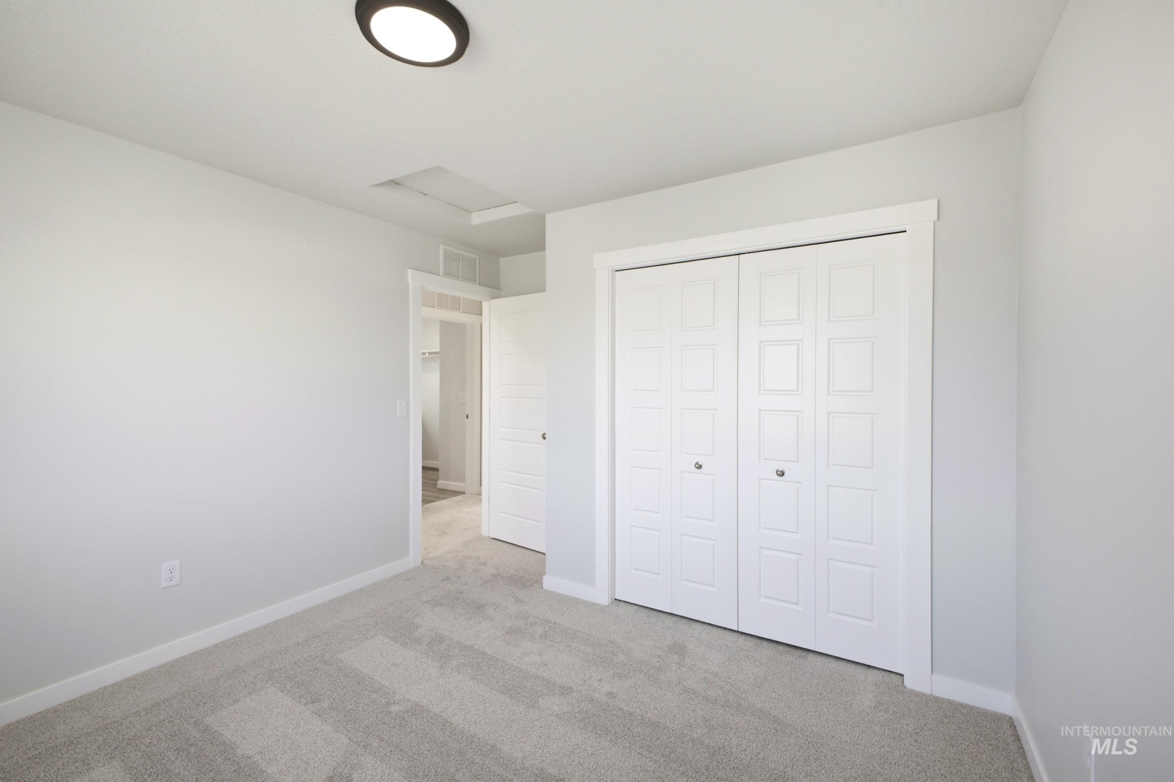 2367 W Red Jasper Dr Property Photo 14