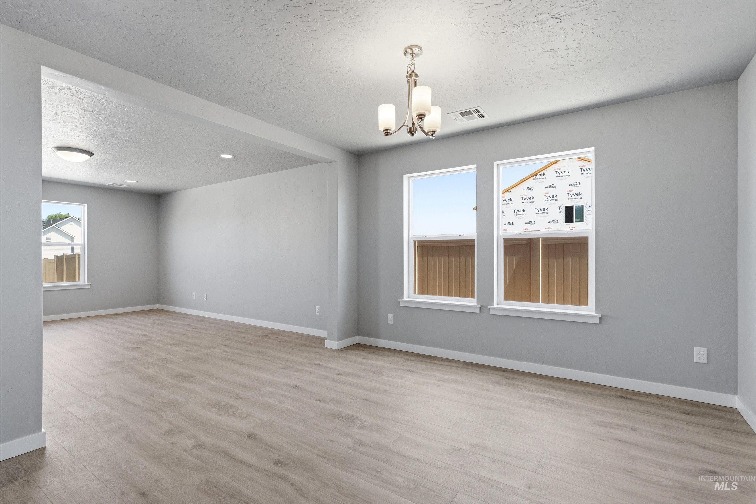 1532 Longford St Property Photo 16