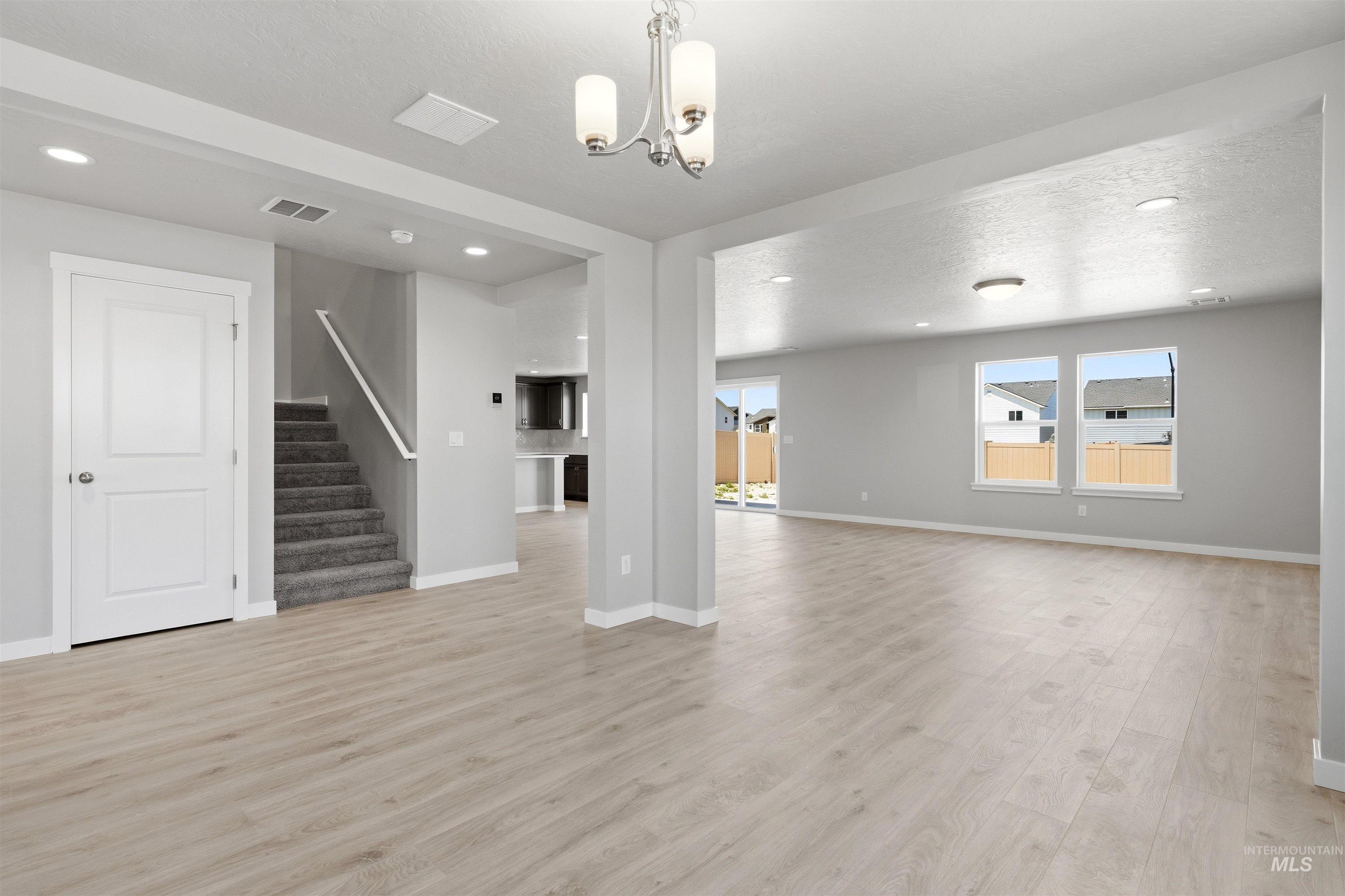 1532 Longford St Property Photo 17